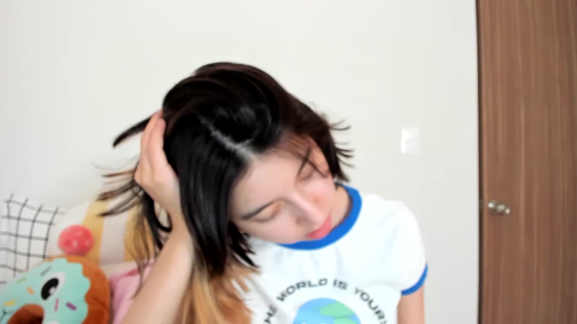 Gallery image thumbnail from Cherrycute666's myfreecams stream on, 02/13/2023, 18:05 image 12 of 20