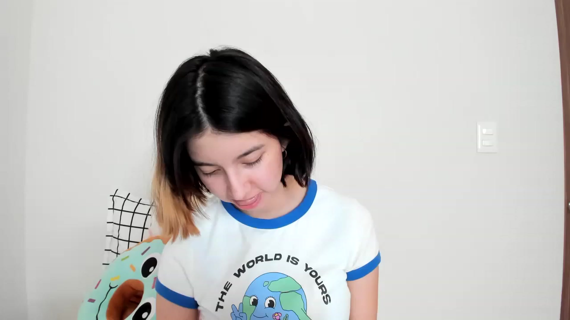 Gallery image thumbnail from Cherrycute666's myfreecams stream on, 02/13/2023, 18:05 image 2 of 20