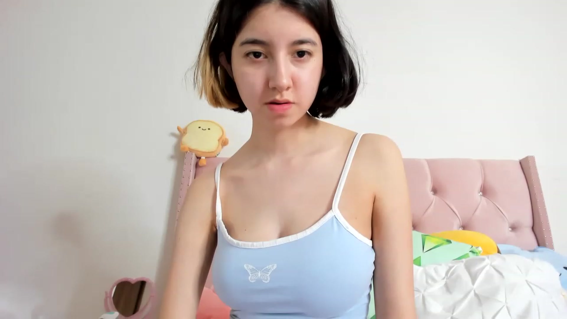 Gallery image thumbnail from Cherrycute666's myfreecams stream on, 02/14/2023, 15:48 image 17 of 20