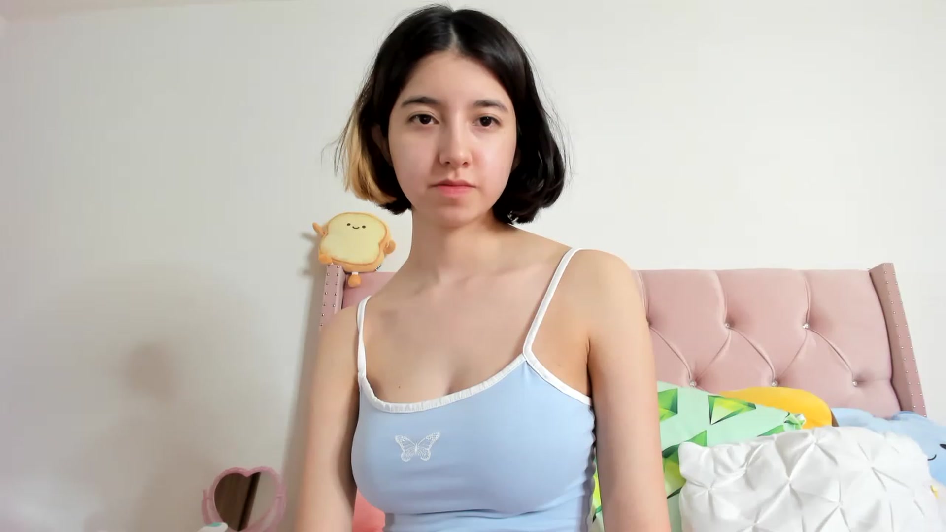 Gallery image thumbnail from Cherrycute666's myfreecams stream on, 02/14/2023, 15:48 image 19 of 20