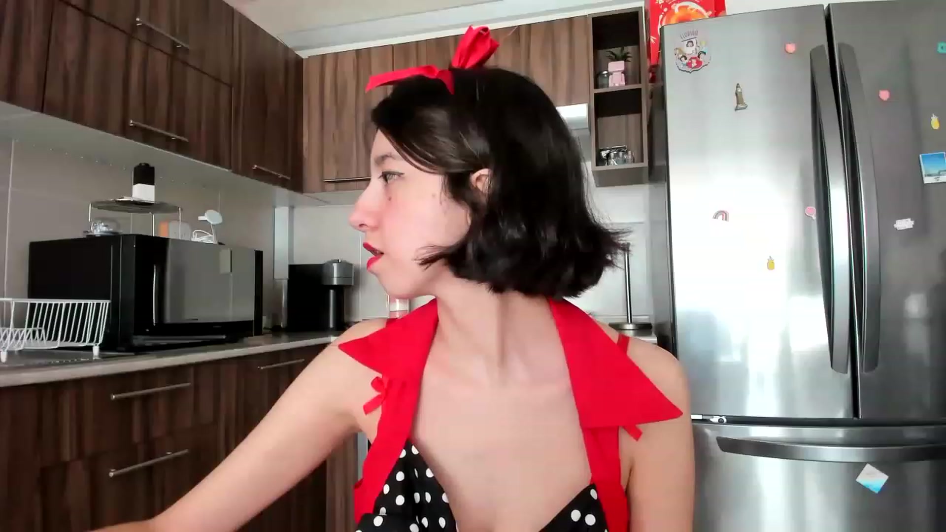 Gallery image thumbnail from Cherrycute666's myfreecams stream on, 02/14/2023, 22:35 image 2 of 20