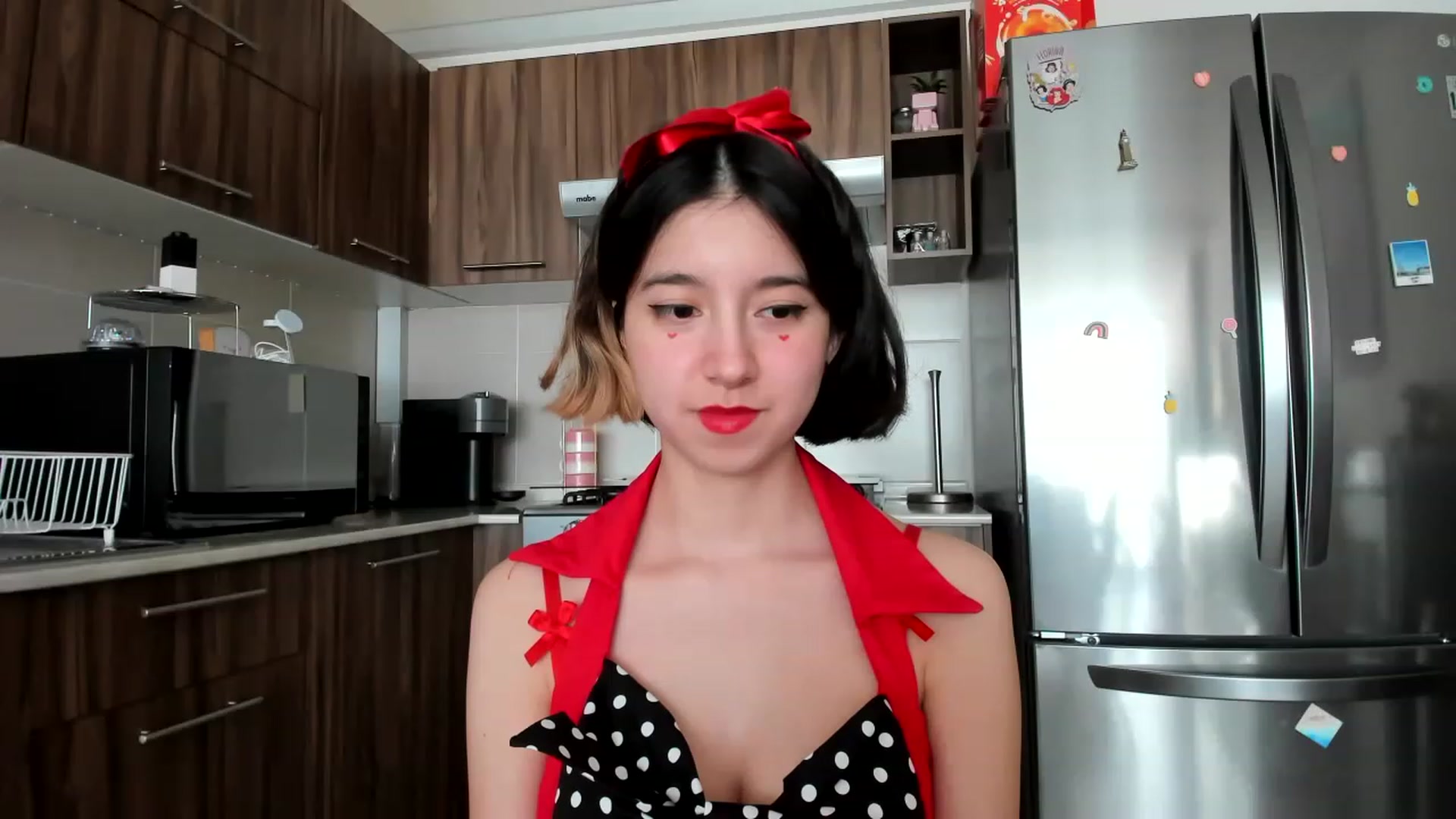 Gallery image thumbnail from Cherrycute666's myfreecams stream on, 02/14/2023, 22:35 image 10 of 20