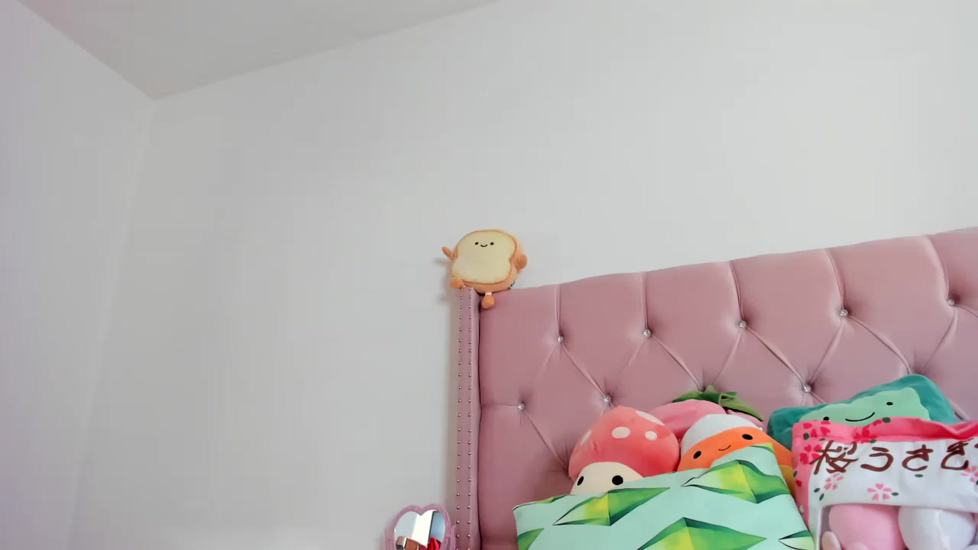 Gallery image thumbnail from Cherrycute666's myfreecams stream on, 02/14/2023, 22:35 image 11 of 20