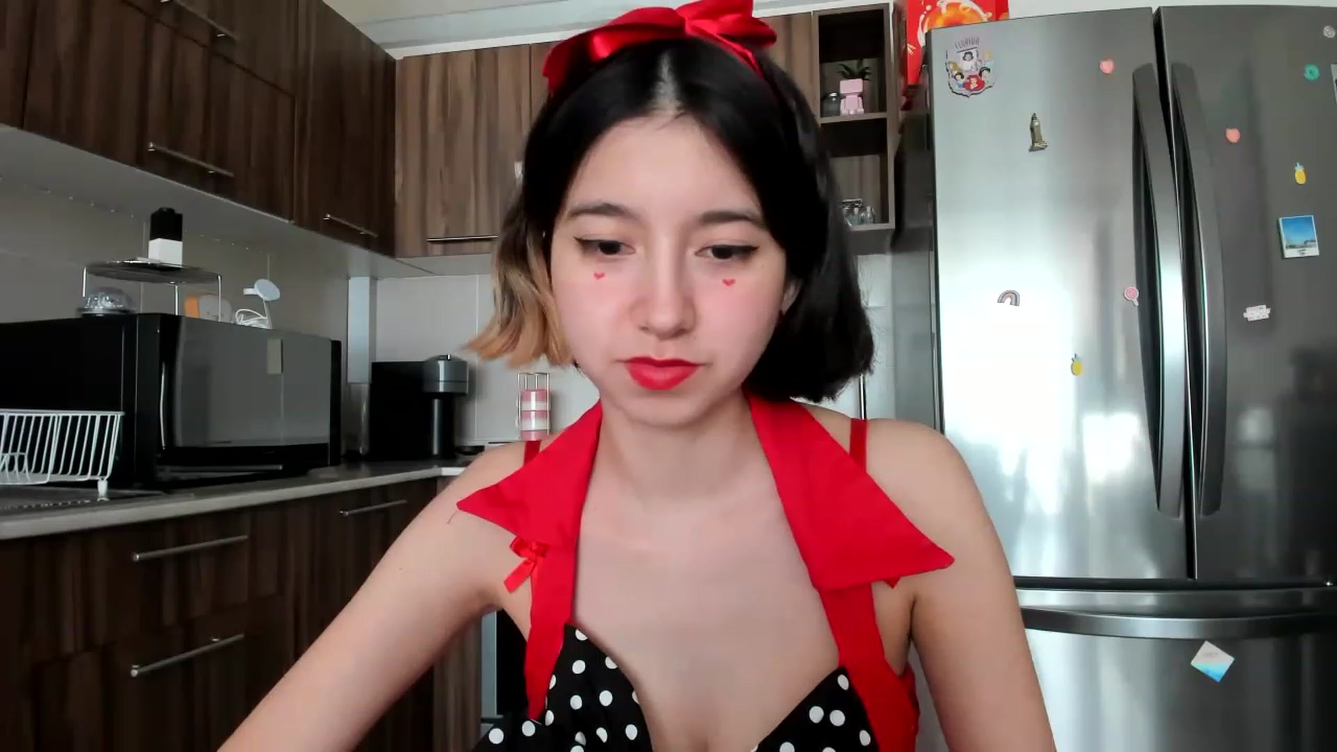 Gallery image thumbnail from Cherrycute666's myfreecams stream on, 02/14/2023, 22:35 image 9 of 20