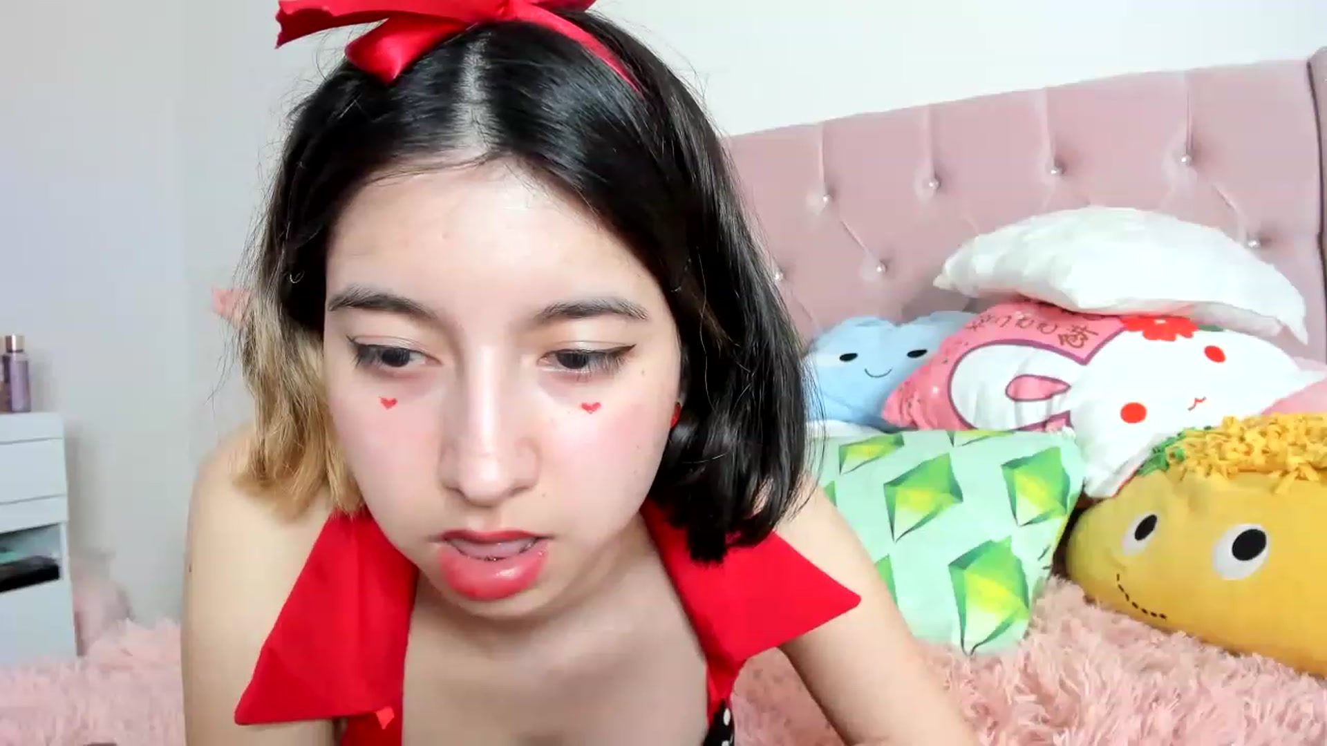 Gallery image thumbnail from Cherrycute666's myfreecams stream on, 02/15/2023, 05:44 image 19 of 20