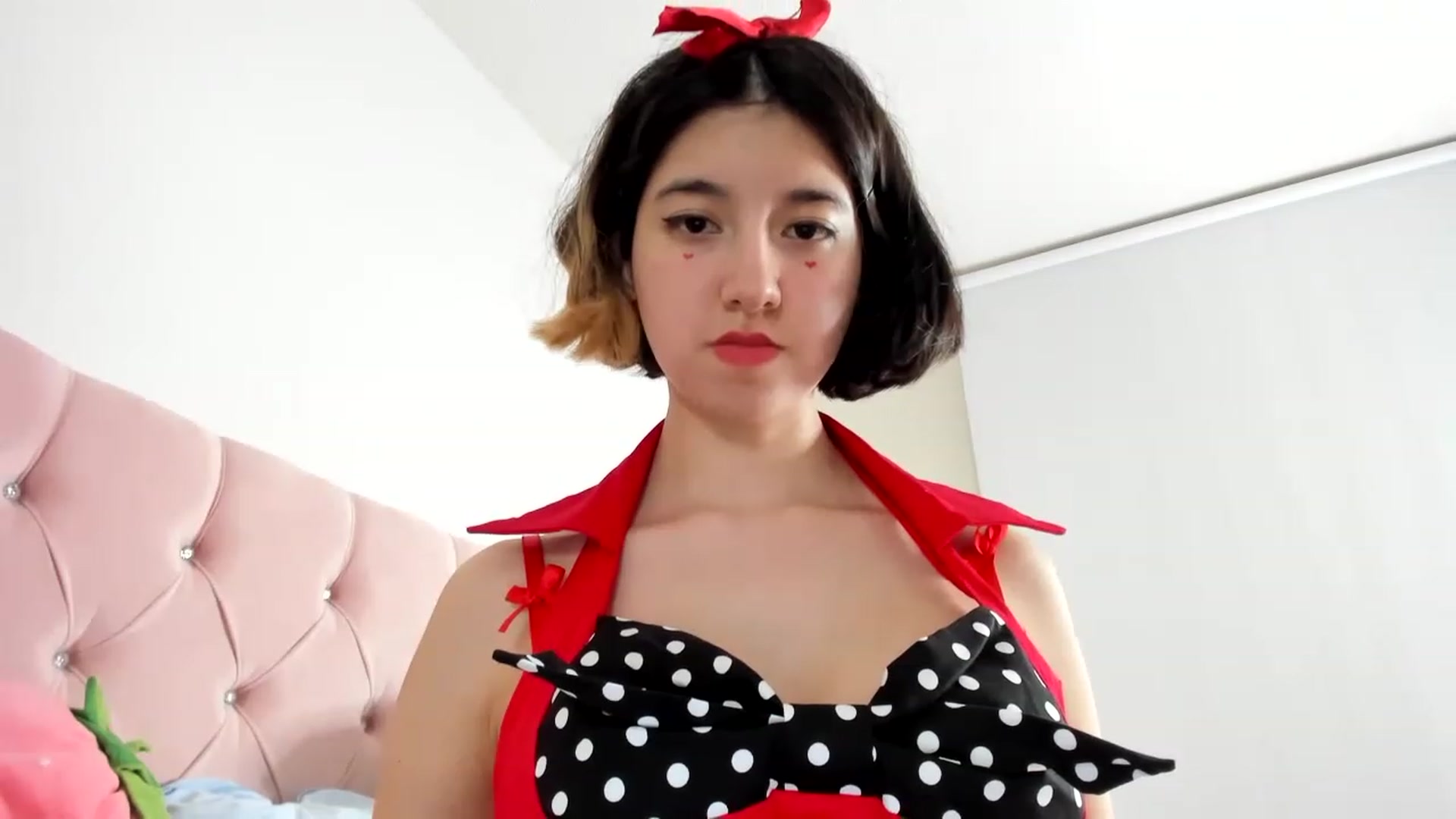 Gallery image thumbnail from Cherrycute666's myfreecams stream on, 02/15/2023, 05:44 image 18 of 20