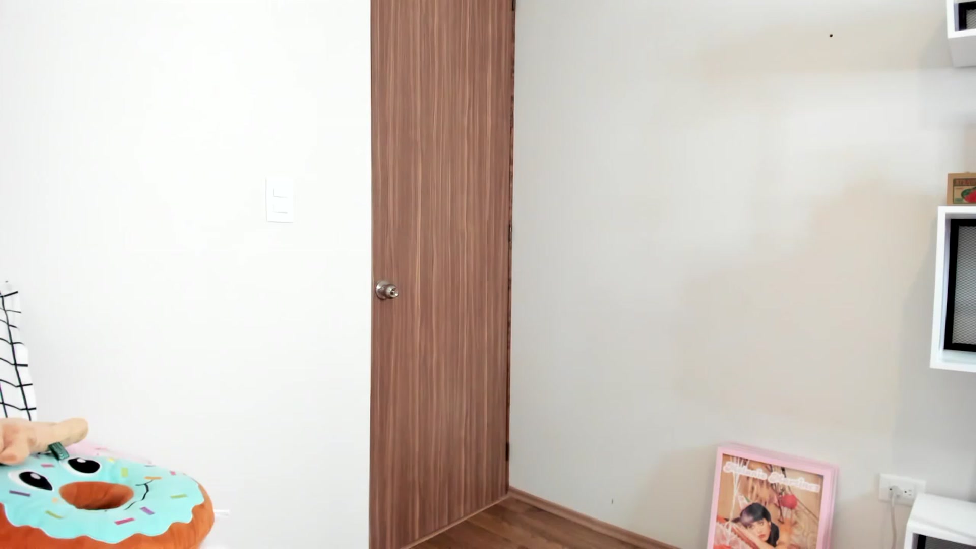 Gallery image thumbnail from Cherrycute666's myfreecams stream on, 02/15/2023, 08:36 image 12 of 20