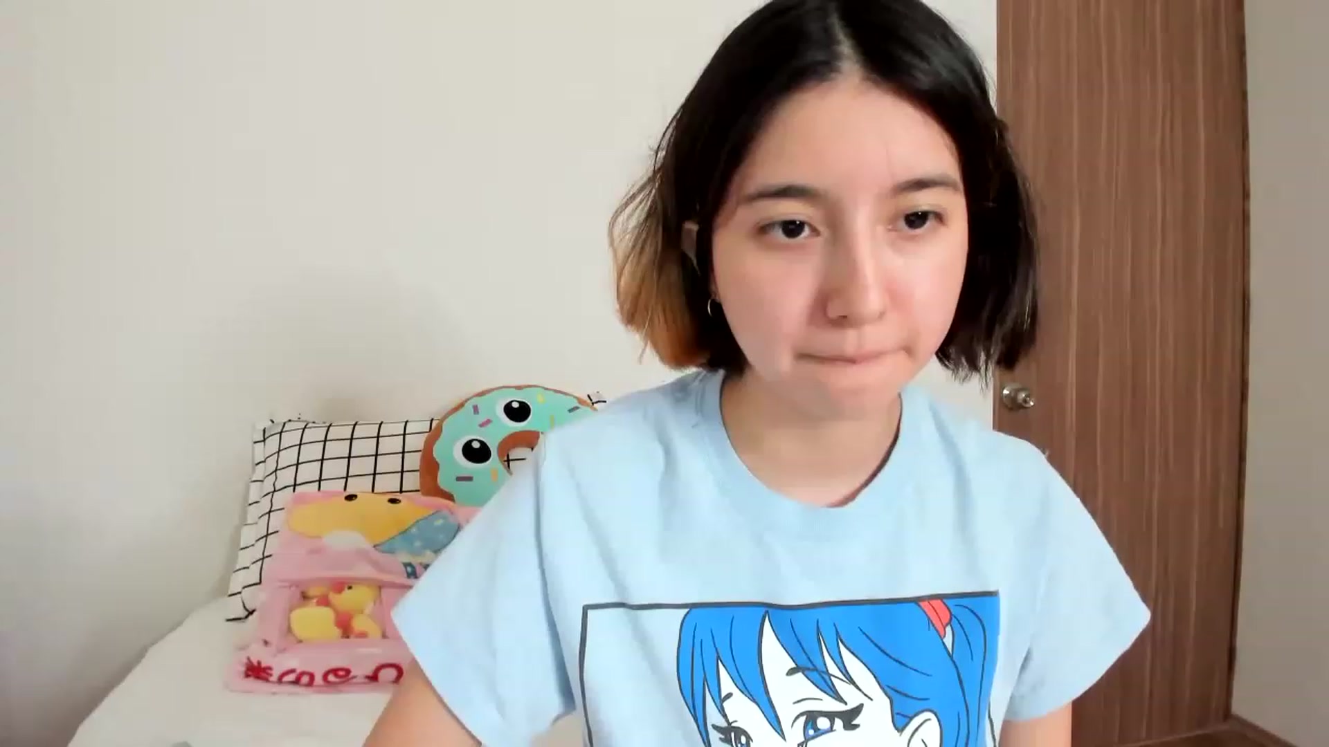 Gallery image thumbnail from Cherrycute666's myfreecams stream on, 02/16/2023, 09:47 image 1 of 20