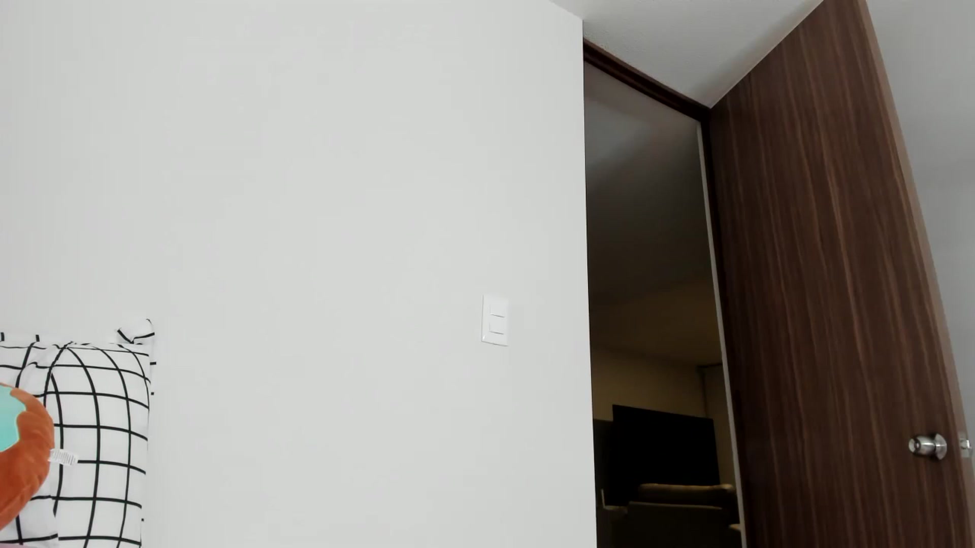 Gallery image thumbnail from Cherrycute666's myfreecams stream on, 02/17/2023, 03:37 image 14 of 20