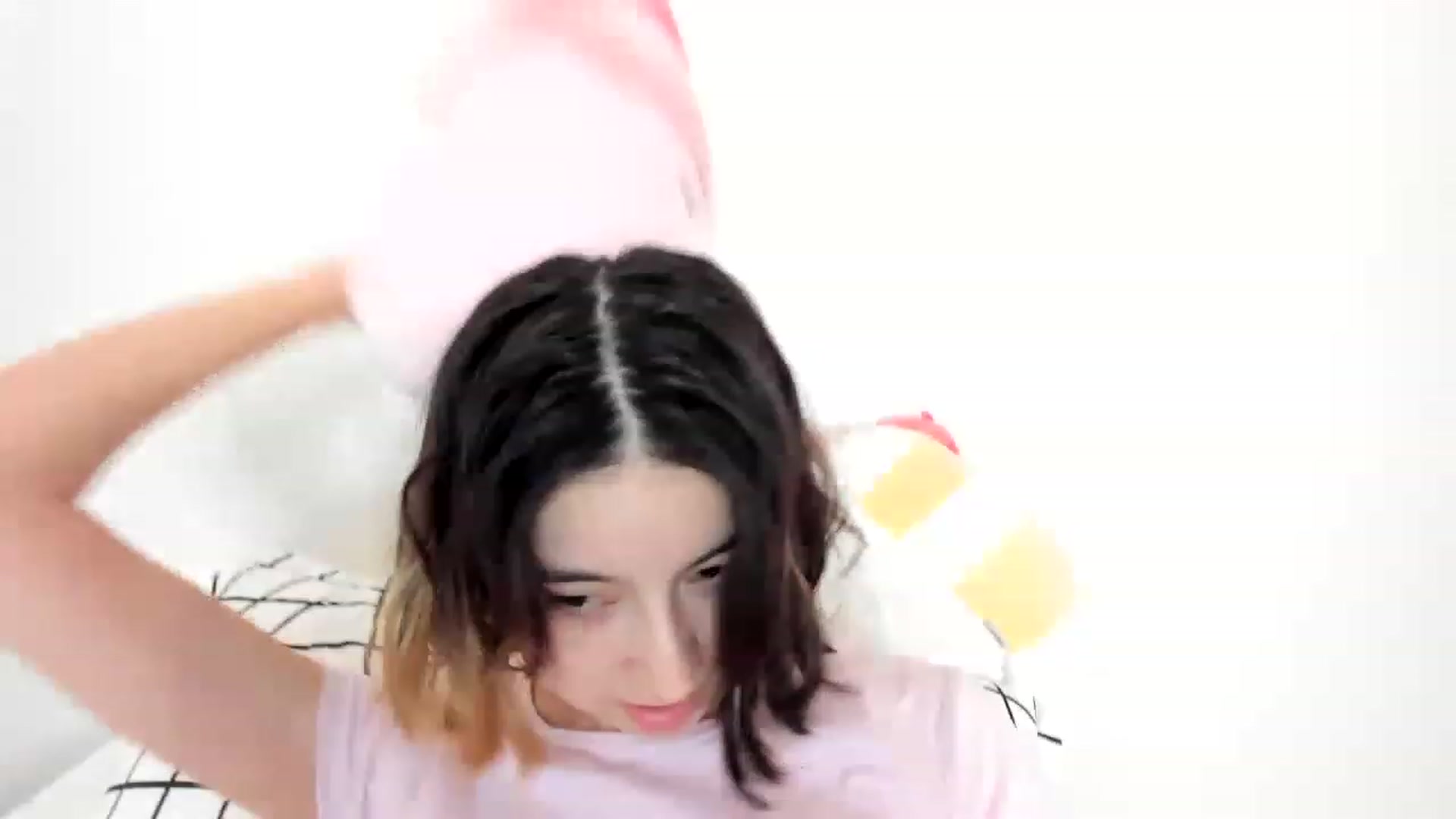 Gallery image thumbnail from Cherrycute666's myfreecams stream on, 02/18/2023, 14:45 image 11 of 20