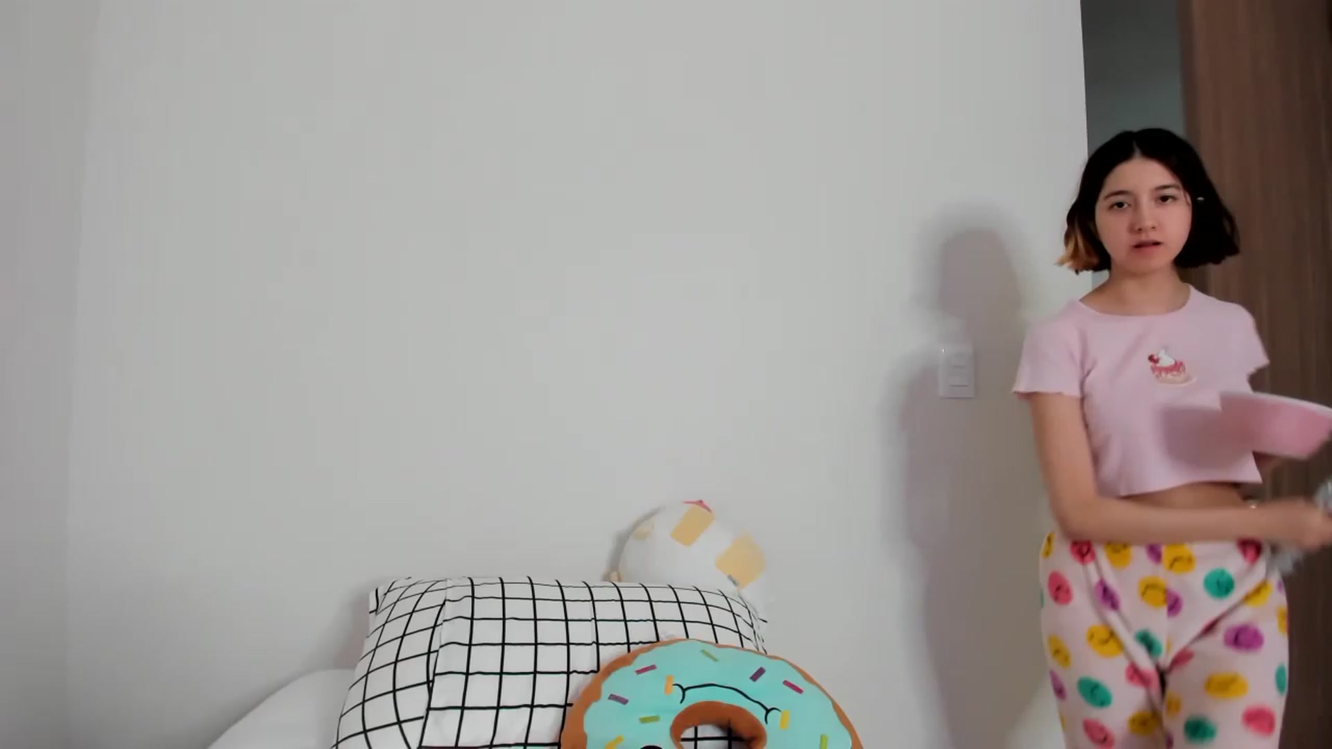 Gallery image thumbnail from Cherrycute666's myfreecams stream on, 02/18/2023, 14:45 image 19 of 20