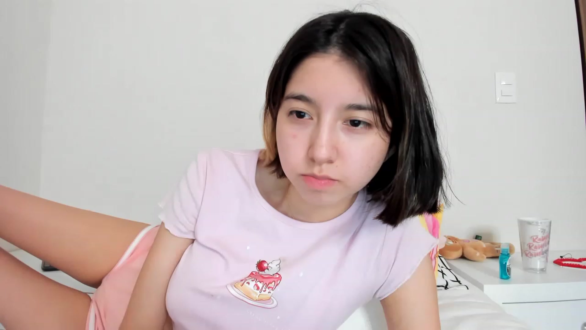 Gallery image thumbnail from Cherrycute666's myfreecams stream on, 02/19/2023, 04:35 image 4 of 20