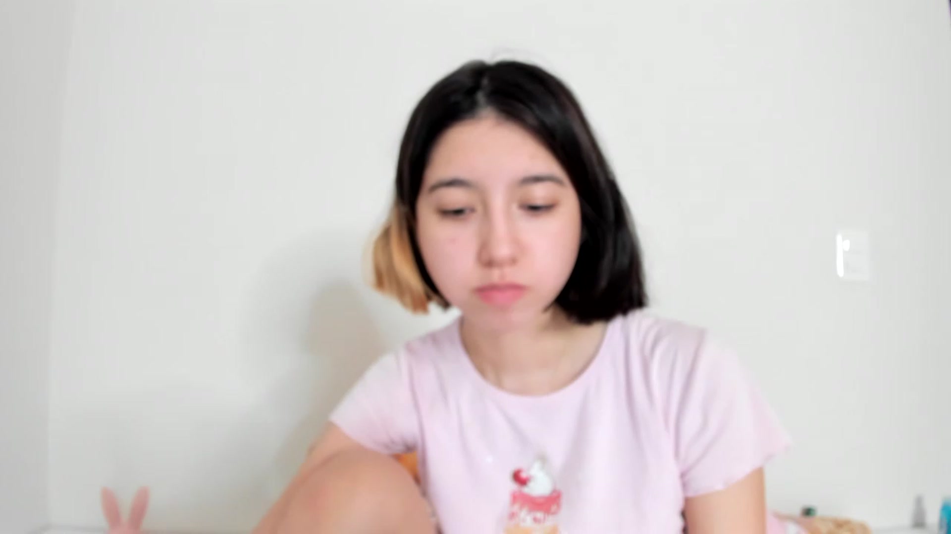 Gallery image thumbnail from Cherrycute666's myfreecams stream on, 02/19/2023, 07:28 image 2 of 20
