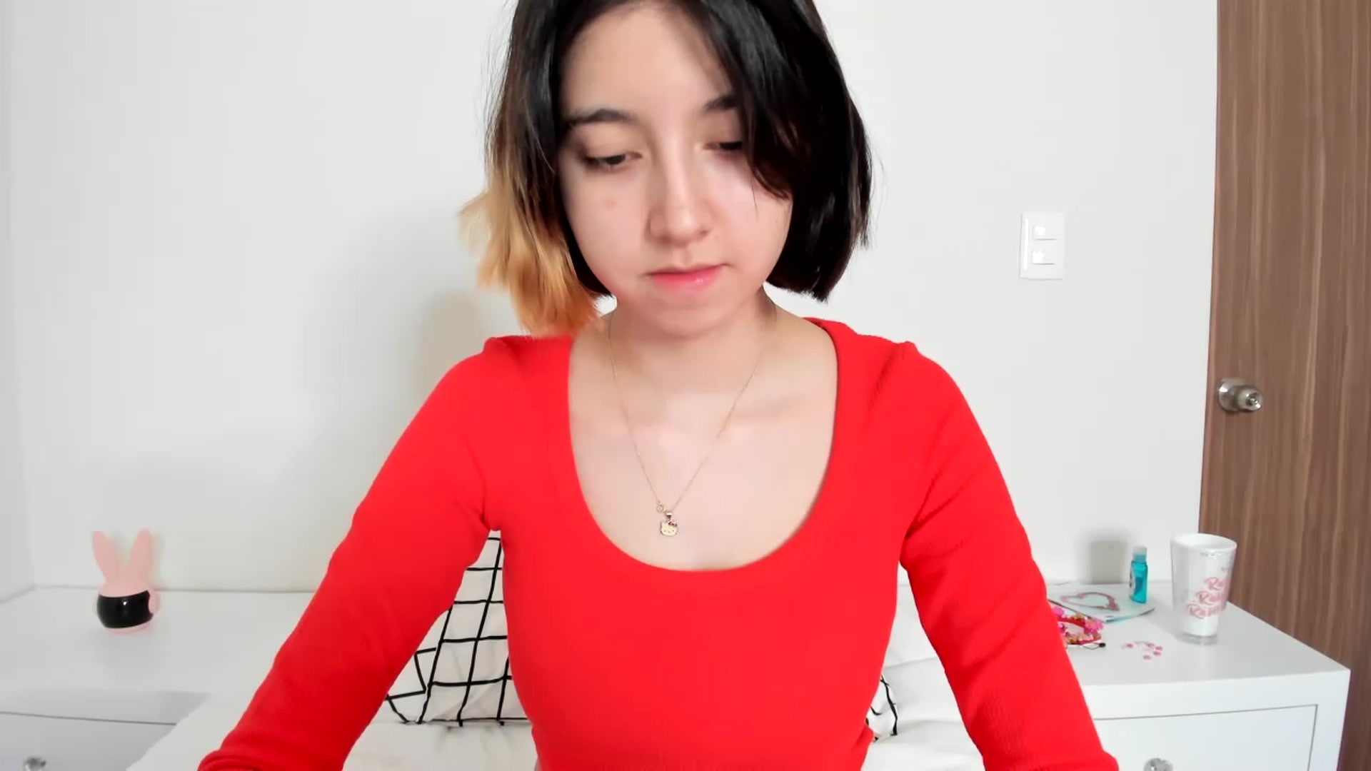 Gallery image thumbnail from Cherrycute666's myfreecams stream on, 02/20/2023, 04:00 image 17 of 20