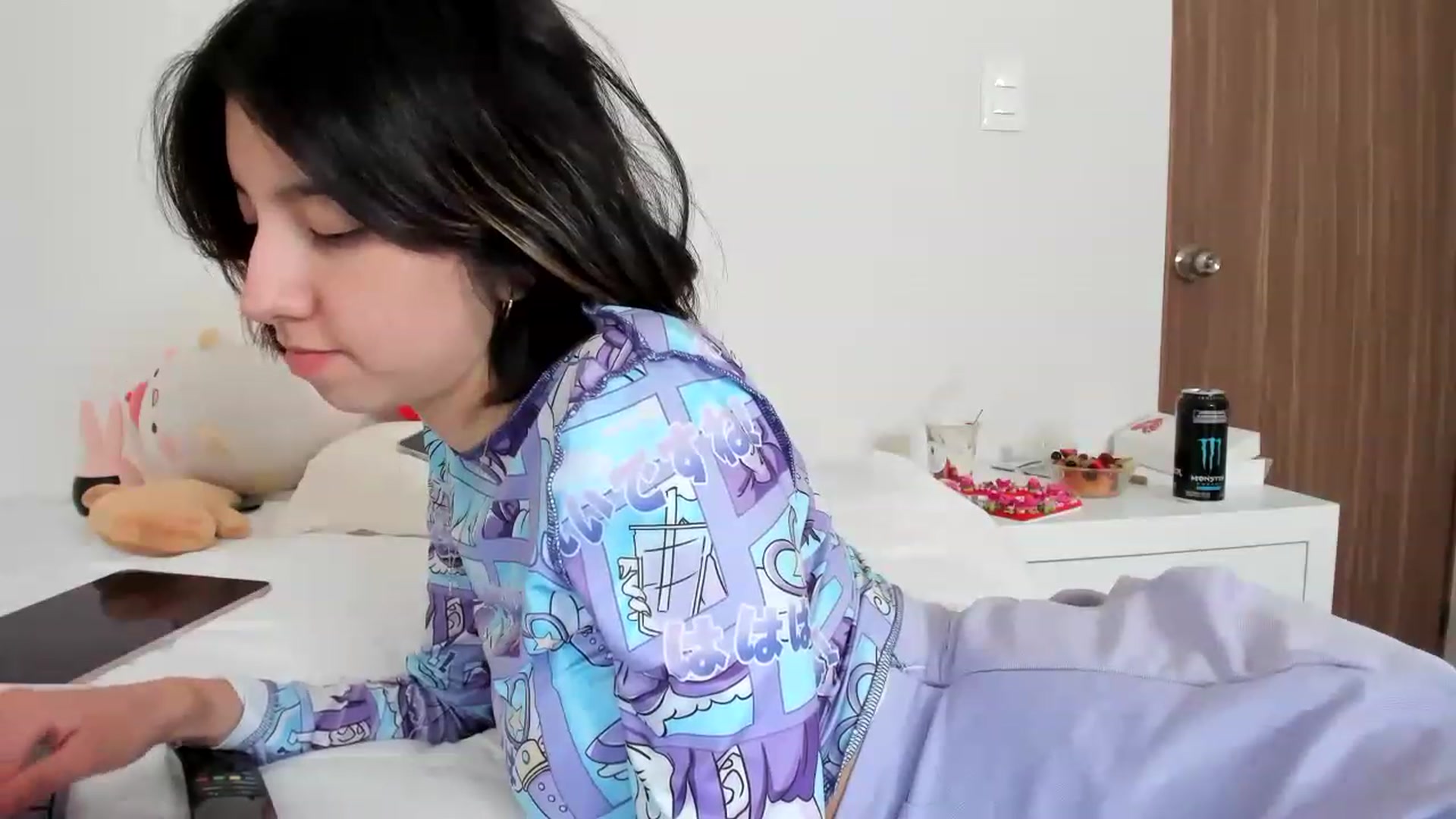Gallery image thumbnail from Cherrycute666's myfreecams stream on, 02/20/2023, 22:01 image 20 of 20