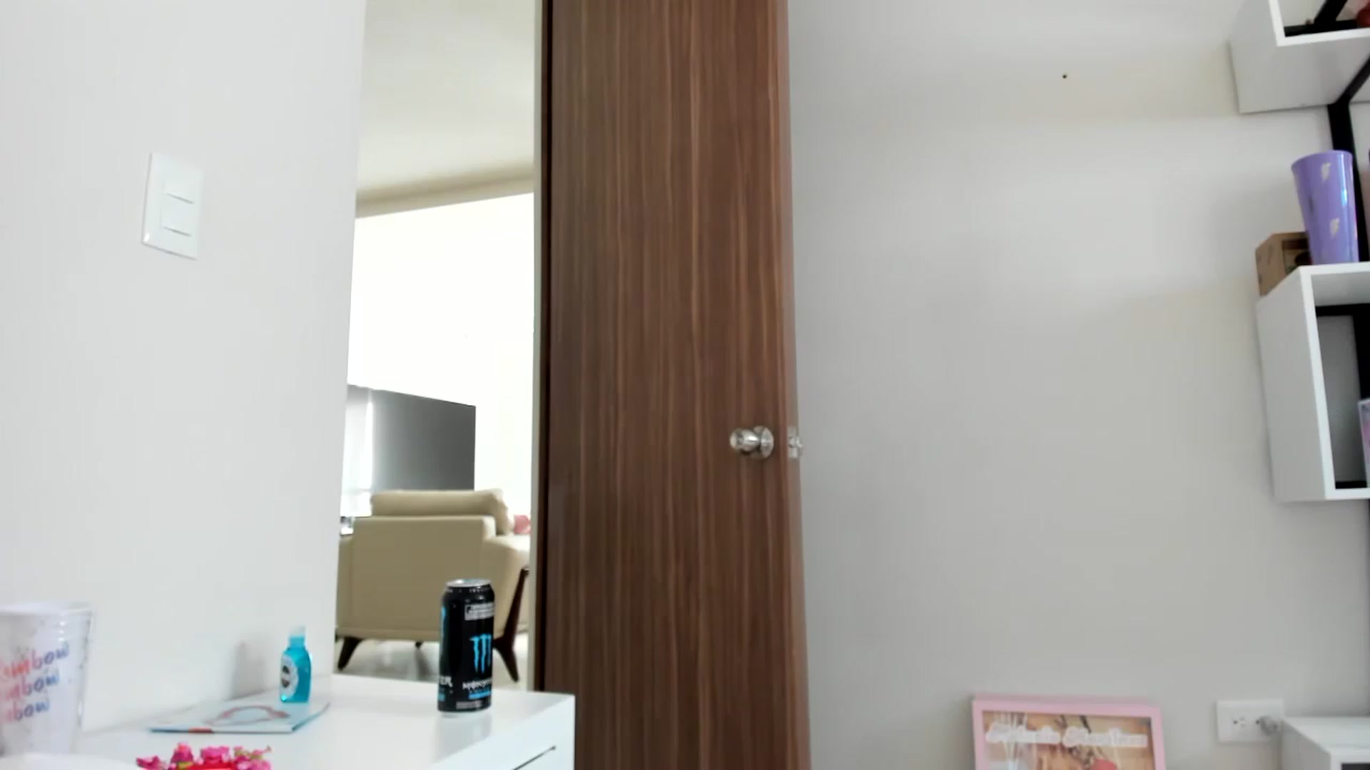Gallery image thumbnail from Cherrycute666's myfreecams stream on, 02/20/2023, 22:01 image 10 of 20