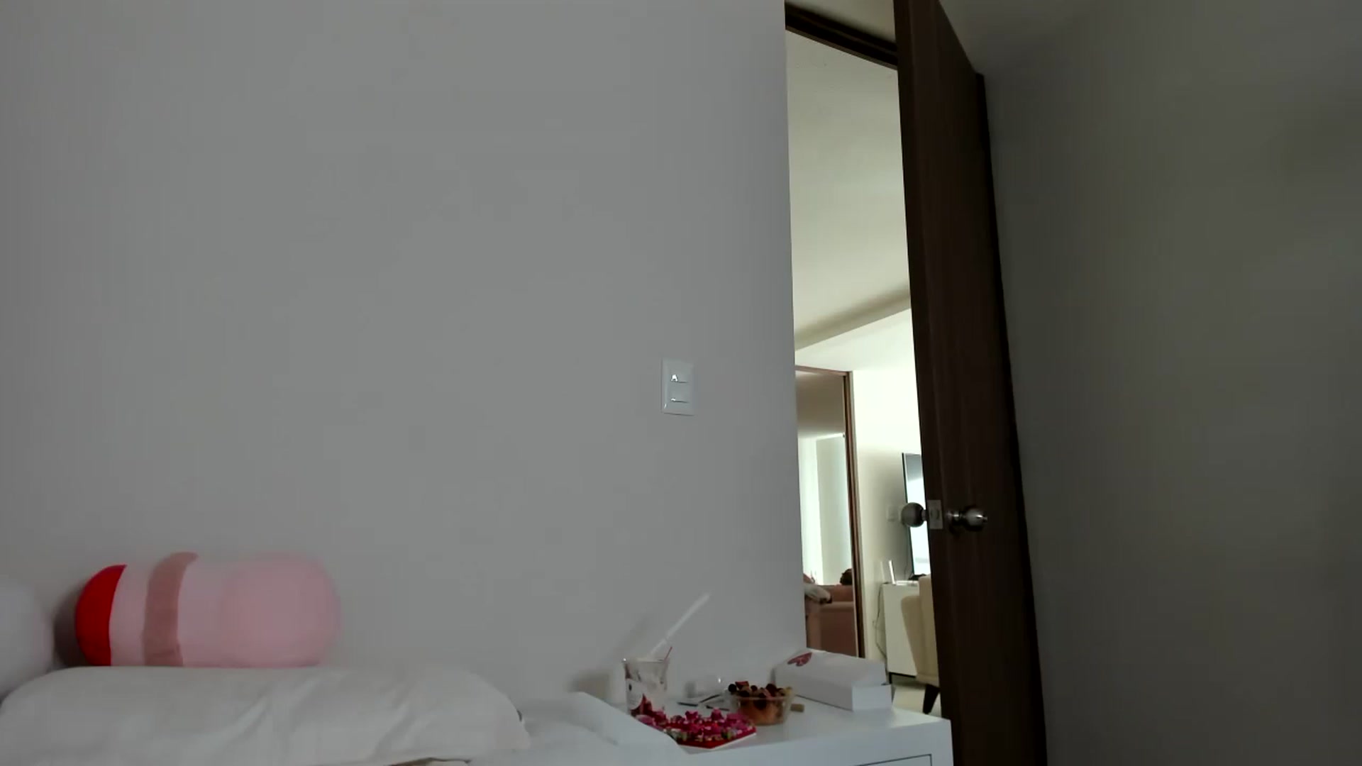 Gallery image thumbnail from Cherrycute666's myfreecams stream on, 02/20/2023, 22:26 image 14 of 20