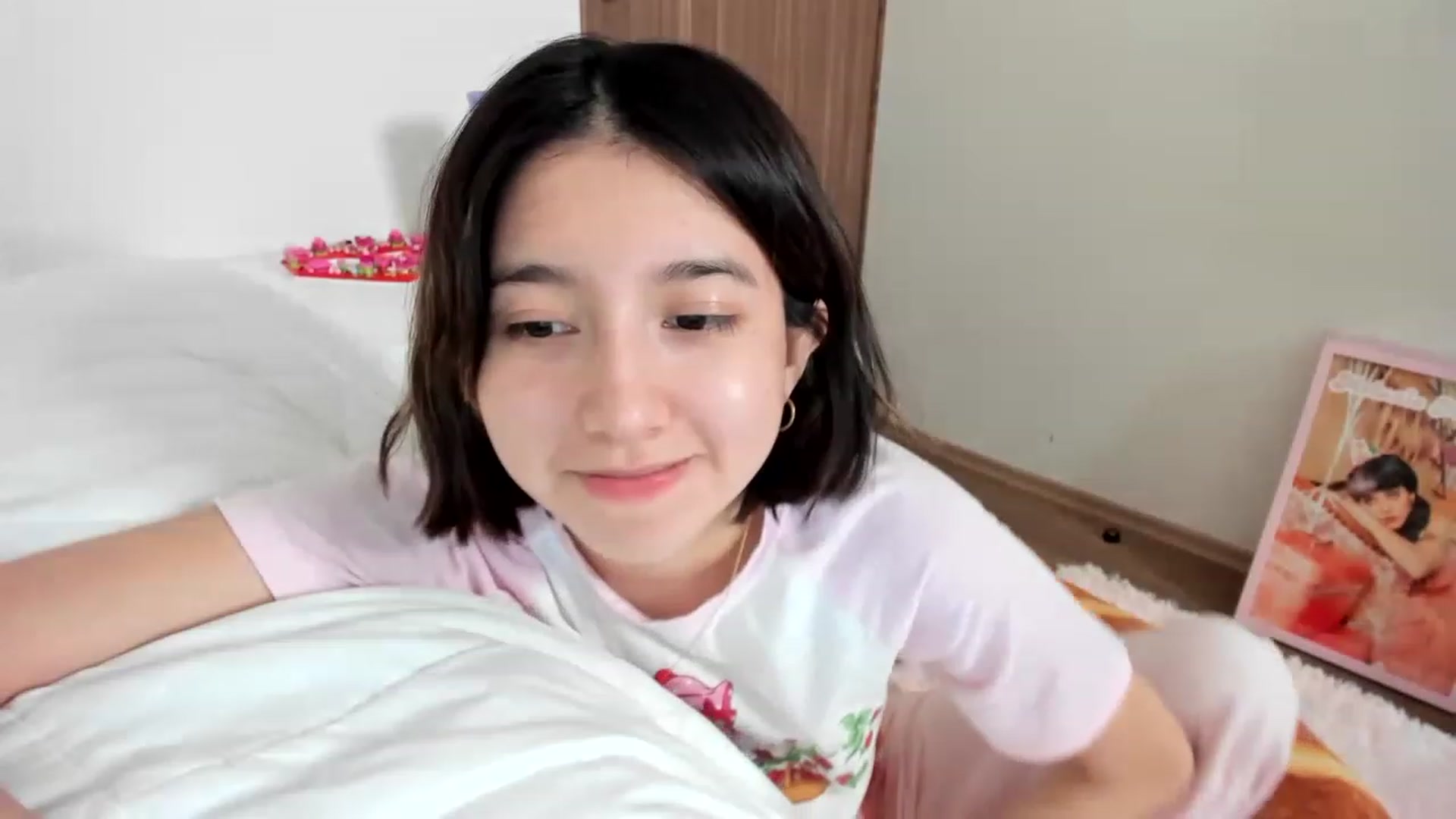Gallery image thumbnail from Cherrycute666's myfreecams stream on, 02/22/2023, 11:05 image 9 of 20