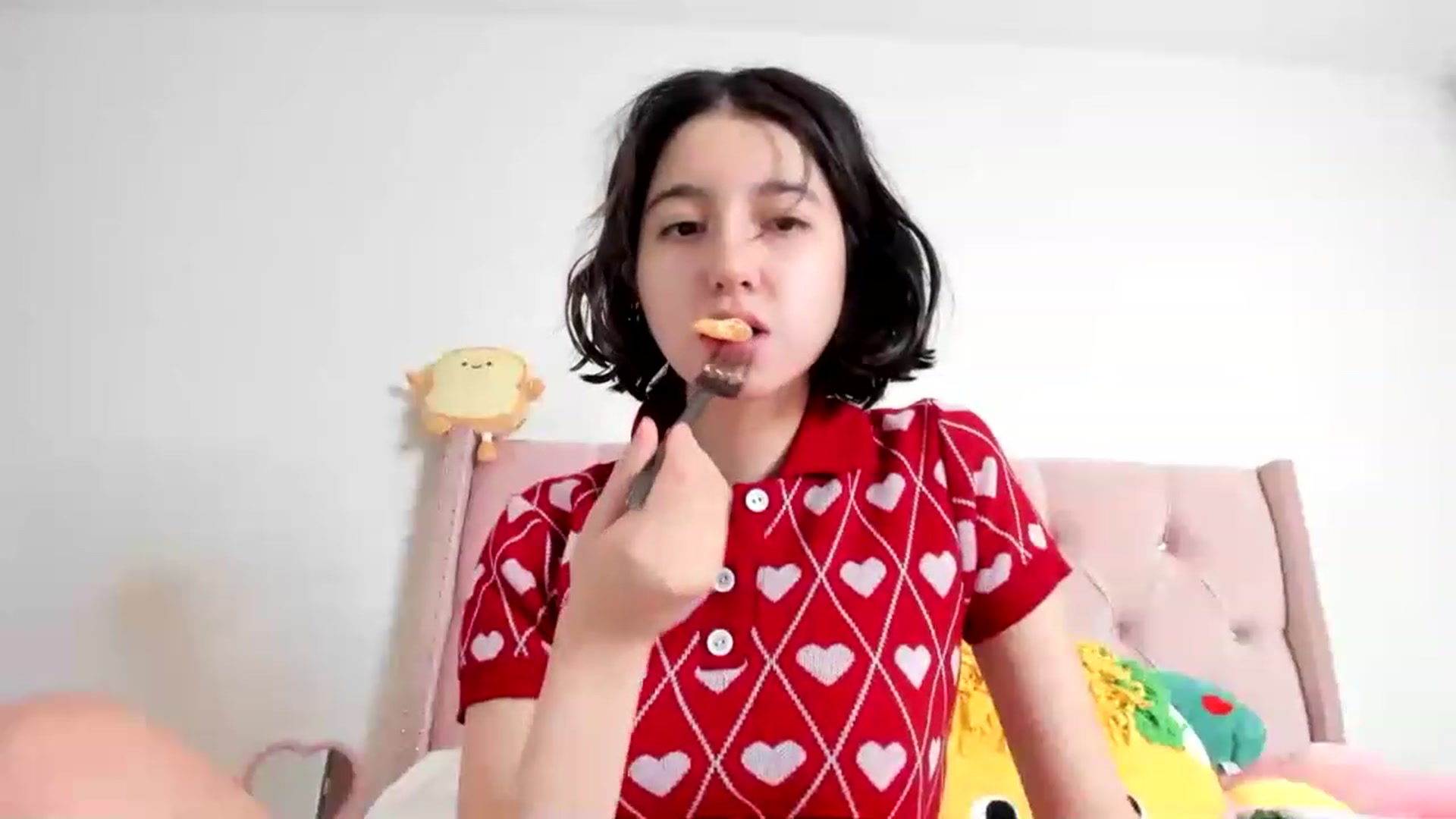 Gallery image thumbnail from Cherrycute666's myfreecams stream on, 02/22/2023, 14:04 image 16 of 20