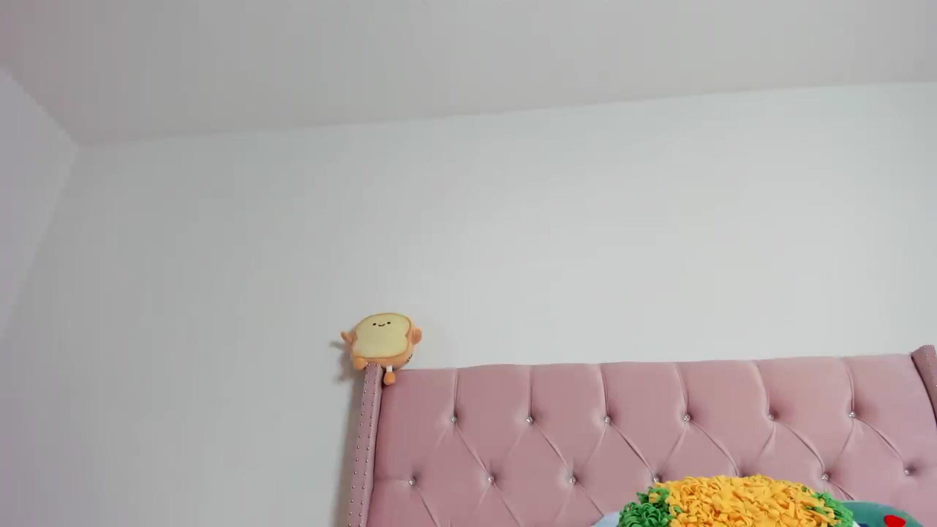 Gallery image thumbnail from Cherrycute666's myfreecams stream on, 02/22/2023, 14:04 image 15 of 20