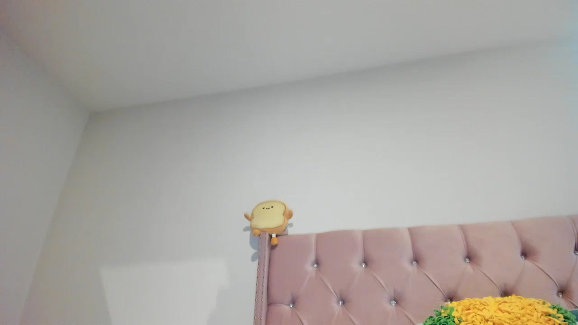 Gallery image thumbnail from Cherrycute666's myfreecams stream on, 02/22/2023, 14:04 image 14 of 20
