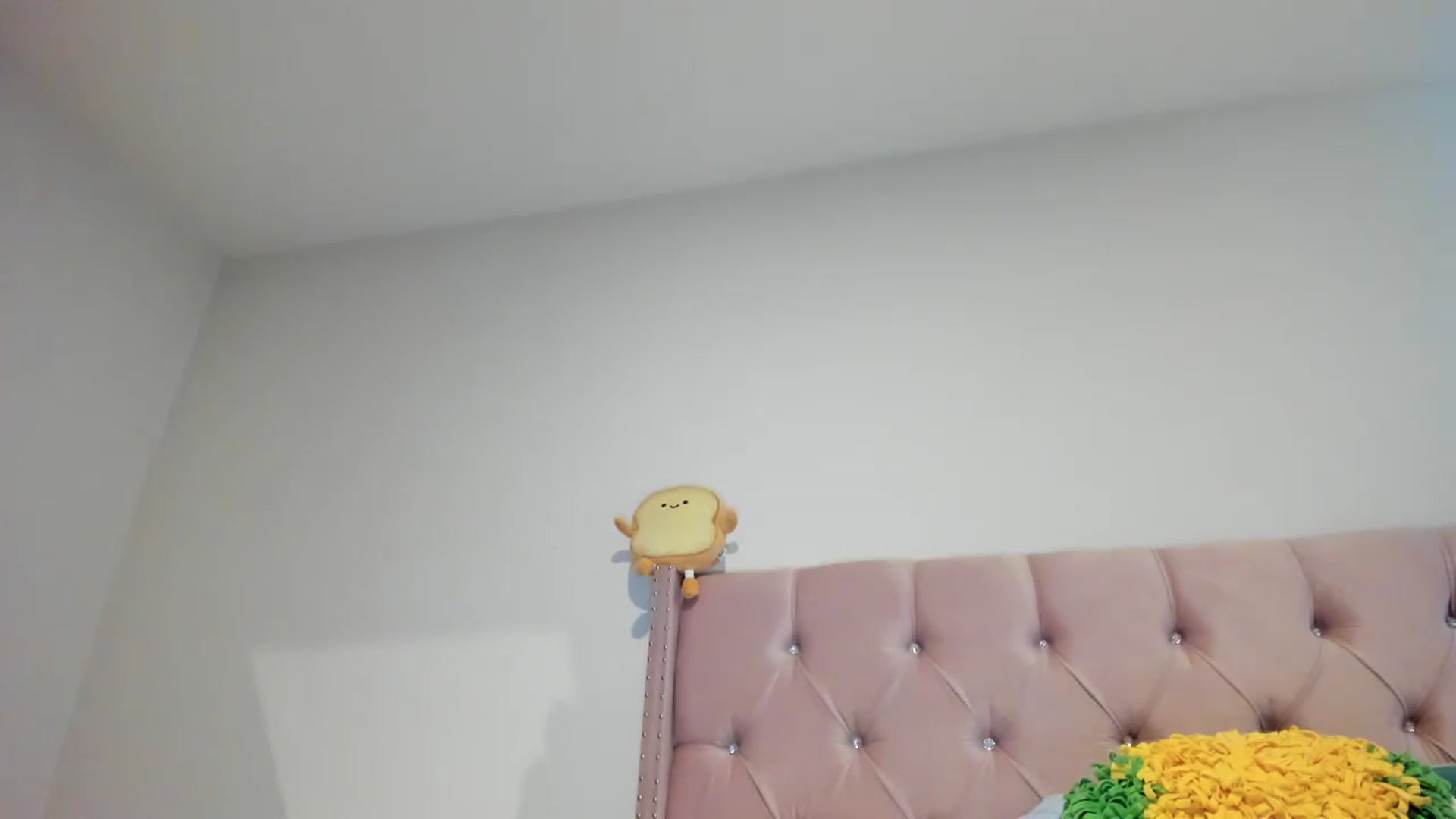 Gallery image thumbnail from Cherrycute666's myfreecams stream on, 02/22/2023, 14:04 image 13 of 20
