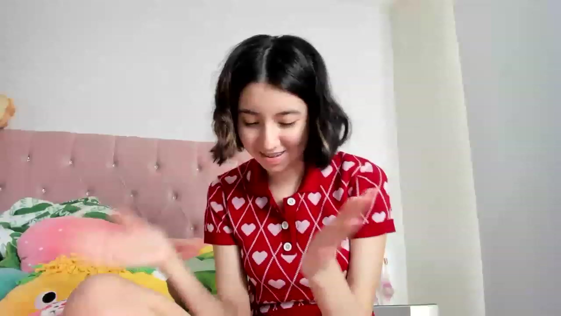 Gallery image thumbnail from Cherrycute666's myfreecams stream on, 02/22/2023, 14:46 image 15 of 20