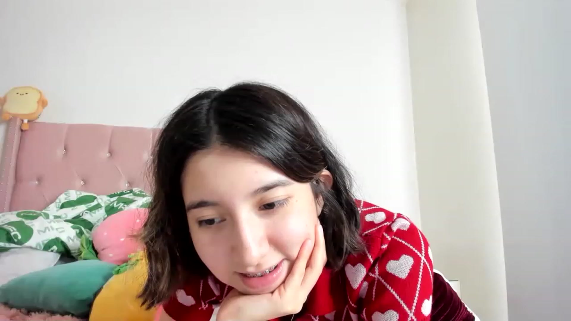 Gallery image thumbnail from Cherrycute666's myfreecams stream on, 02/22/2023, 14:46 image 20 of 20