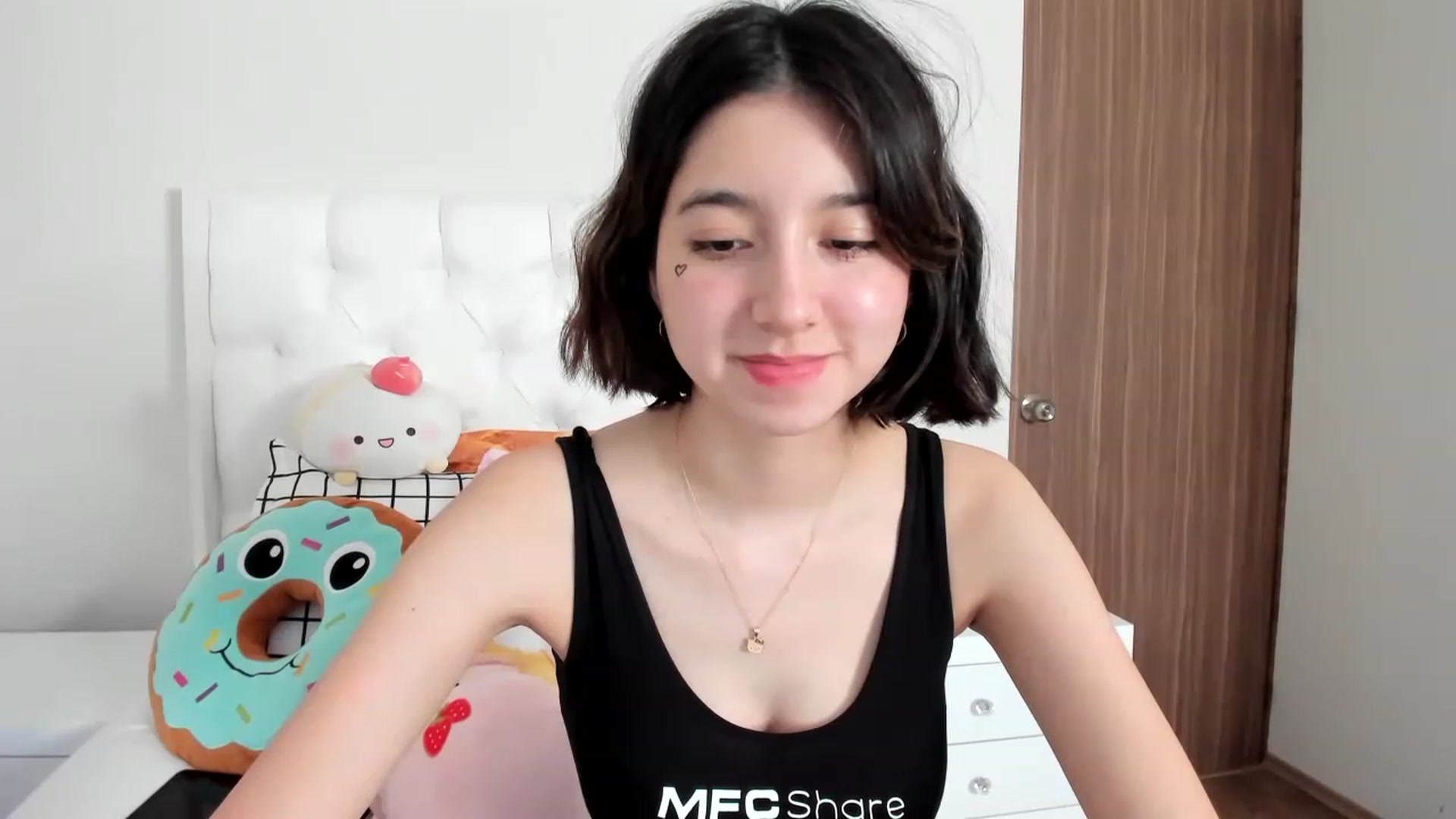 Gallery image thumbnail from Cherrycute666's myfreecams stream on, 02/23/2023, 06:50 image 3 of 20