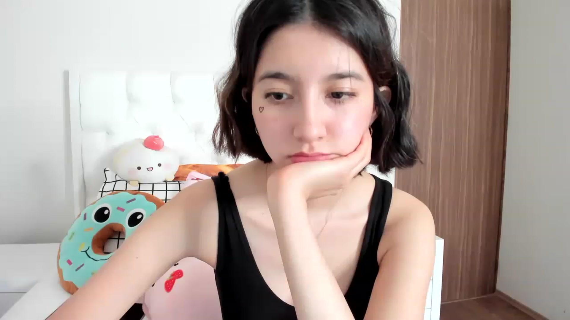 Gallery image thumbnail from Cherrycute666's myfreecams stream on, 02/23/2023, 06:50 image 2 of 20