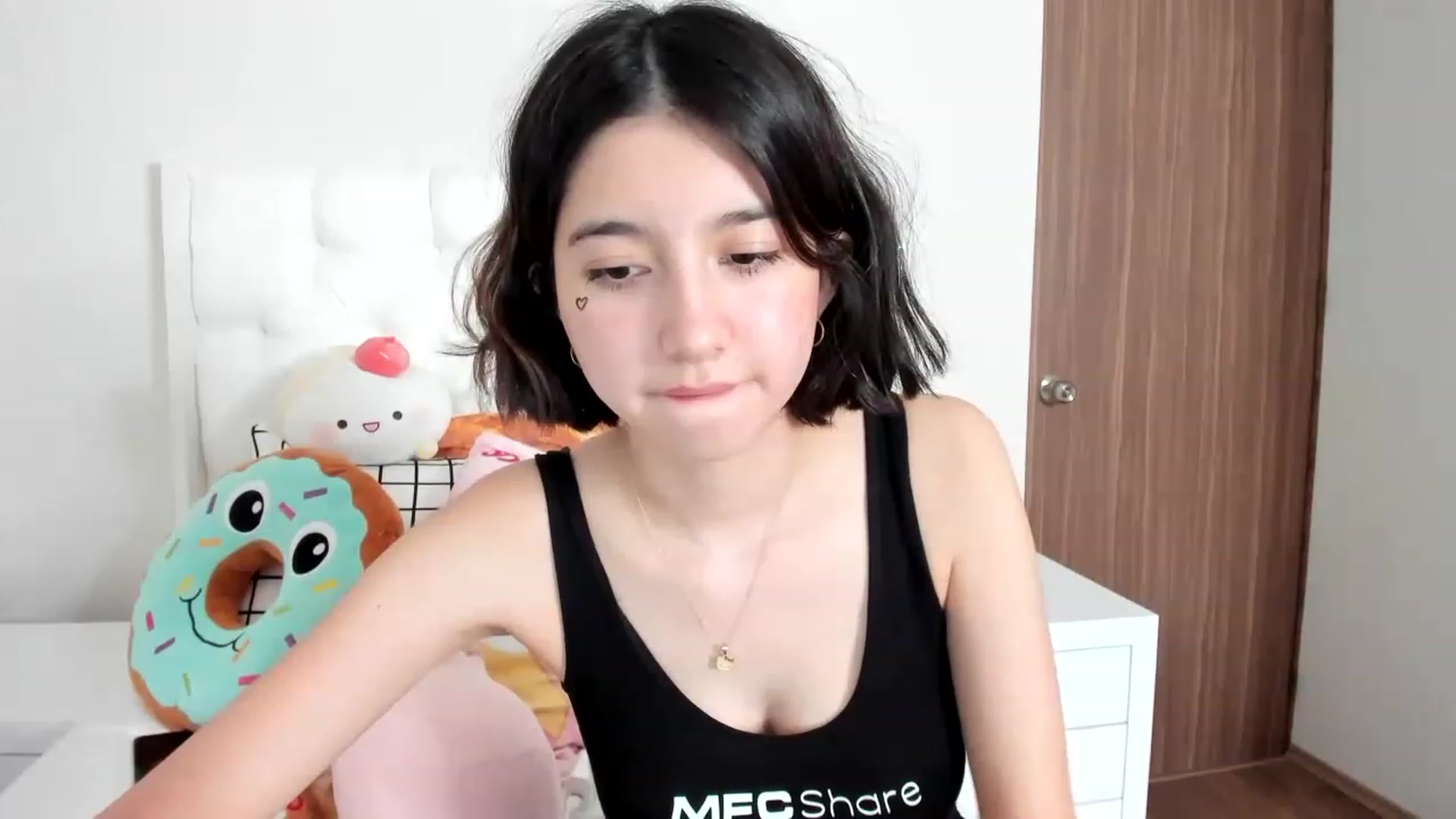 Gallery image thumbnail from Cherrycute666's myfreecams stream on, 02/23/2023, 06:50 image 20 of 20
