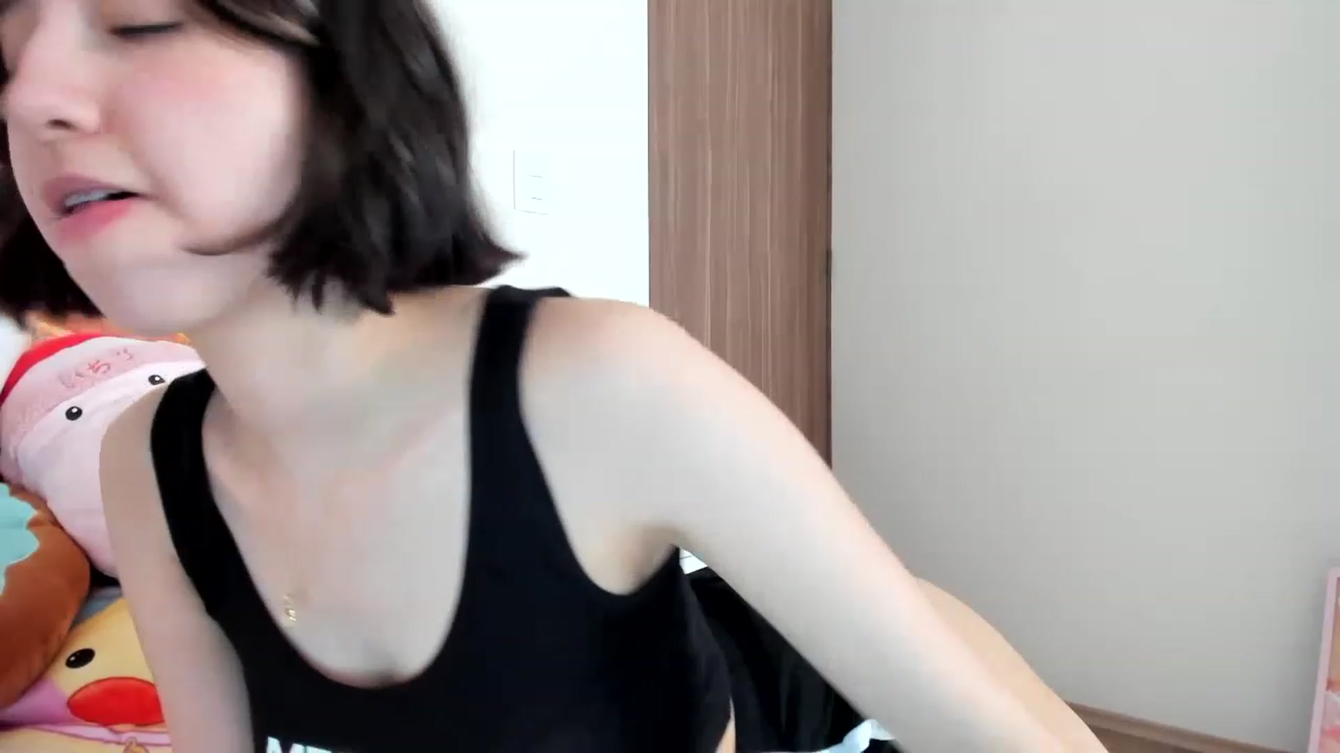 Gallery image thumbnail from Cherrycute666's myfreecams stream on, 02/23/2023, 08:40 image 9 of 20