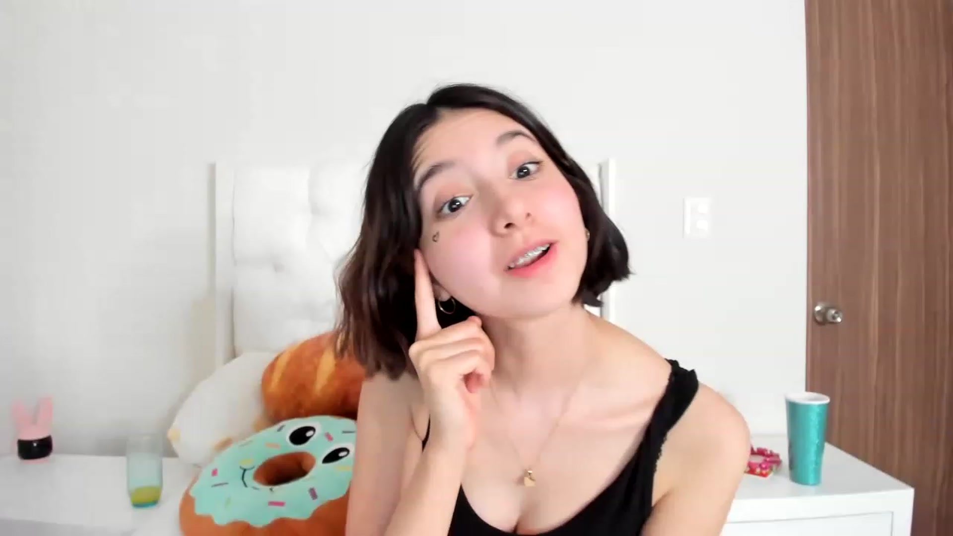 Gallery image thumbnail from Cherrycute666's myfreecams stream on, 02/23/2023, 12:56 image 4 of 20