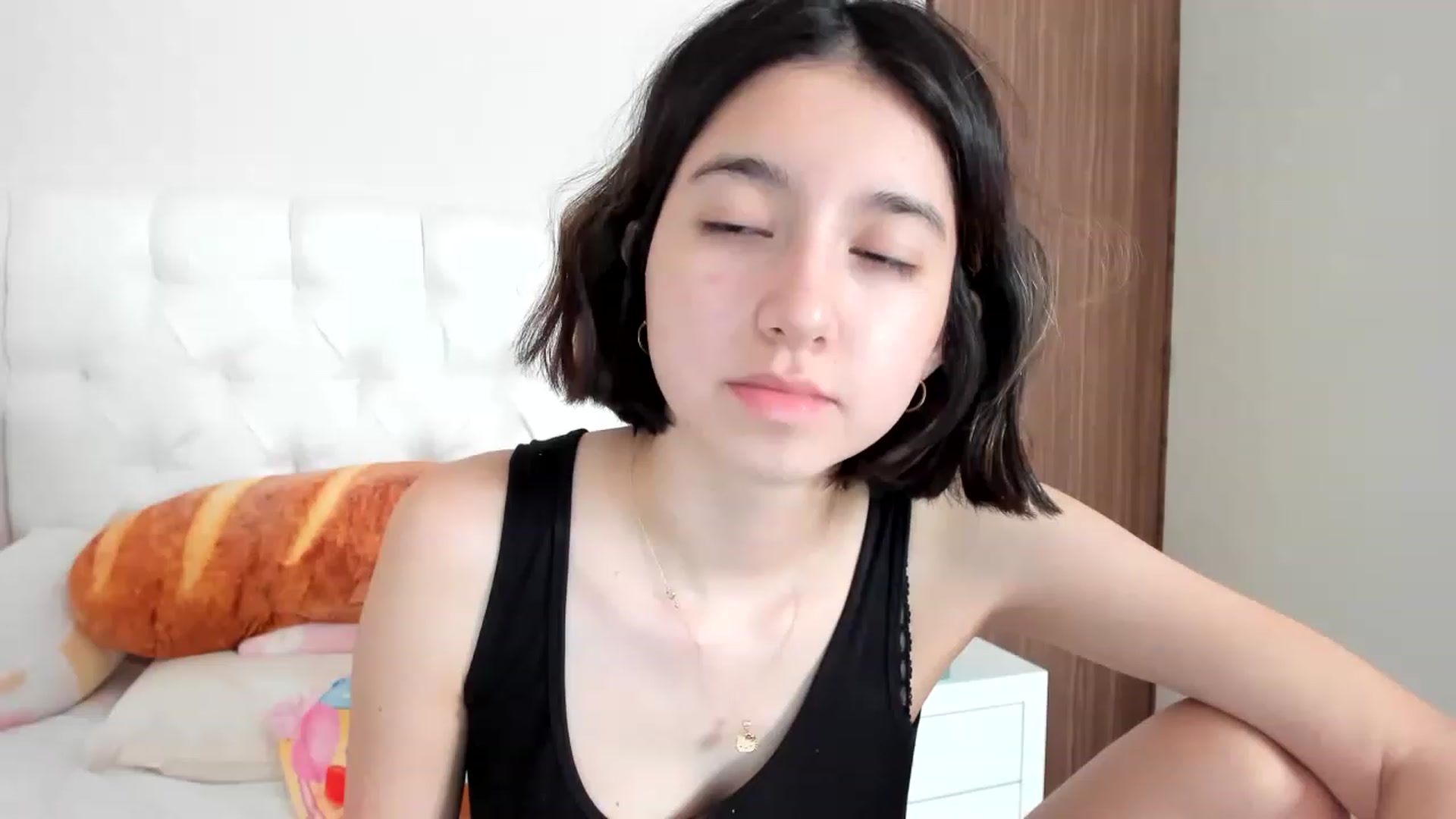 Gallery image thumbnail from Cherrycute666's myfreecams stream on, 02/23/2023, 14:09 image 9 of 20