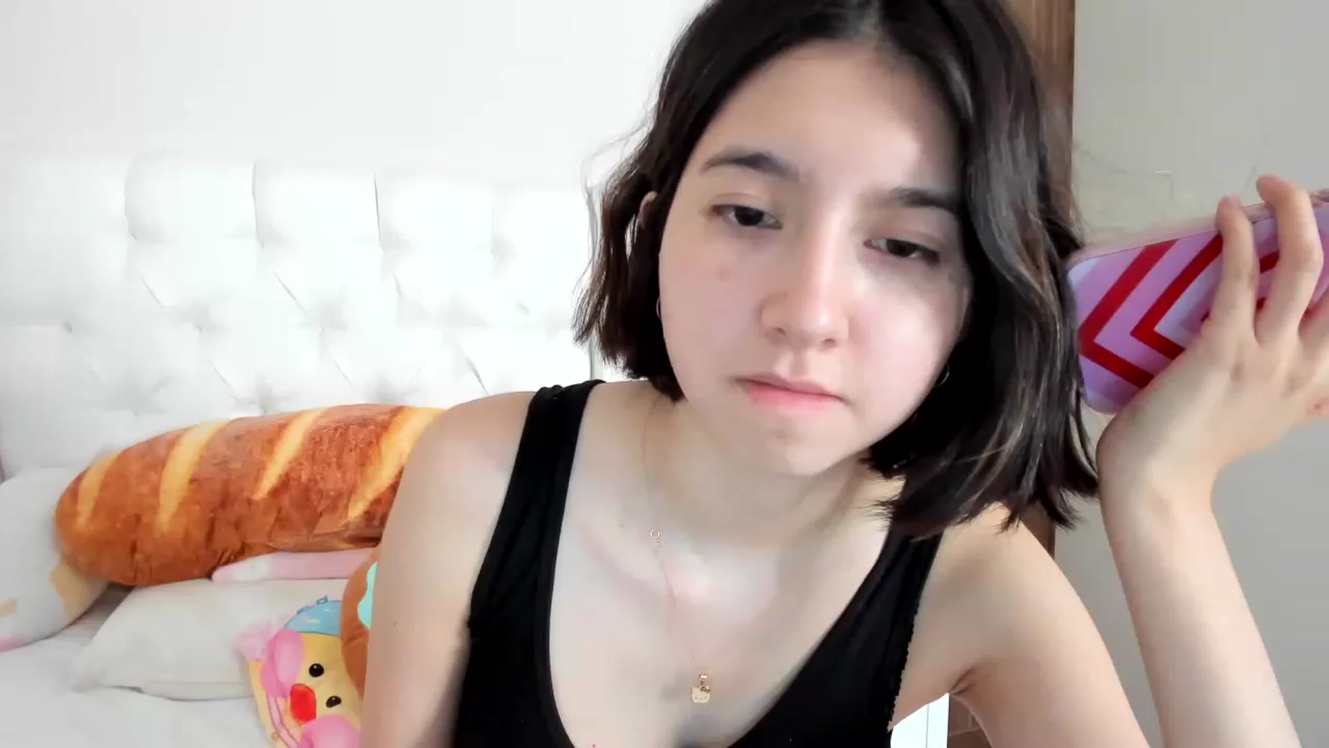 Gallery image thumbnail from Cherrycute666's myfreecams stream on, 02/23/2023, 14:09 image 11 of 20