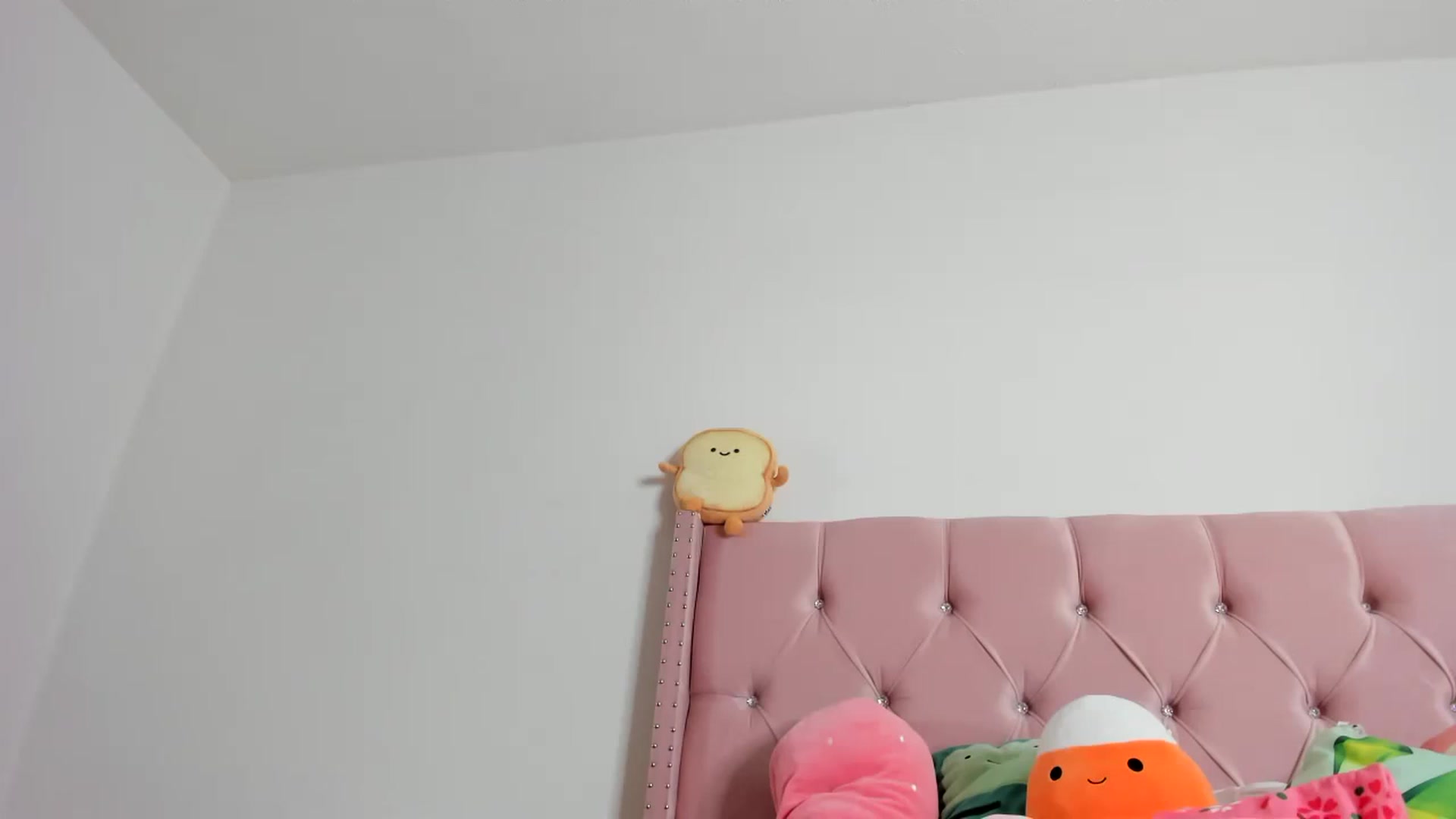 Gallery image thumbnail from Cherrycute666's myfreecams stream on, 02/23/2023, 15:52 image 19 of 20
