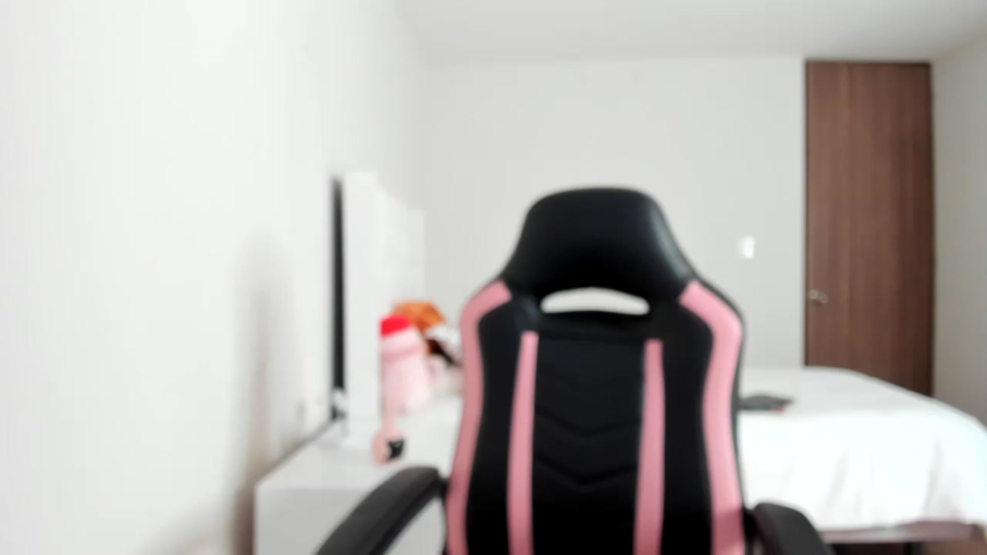 Gallery image thumbnail from Cherrycute666's myfreecams stream on, 02/24/2023, 03:52 image 1 of 20