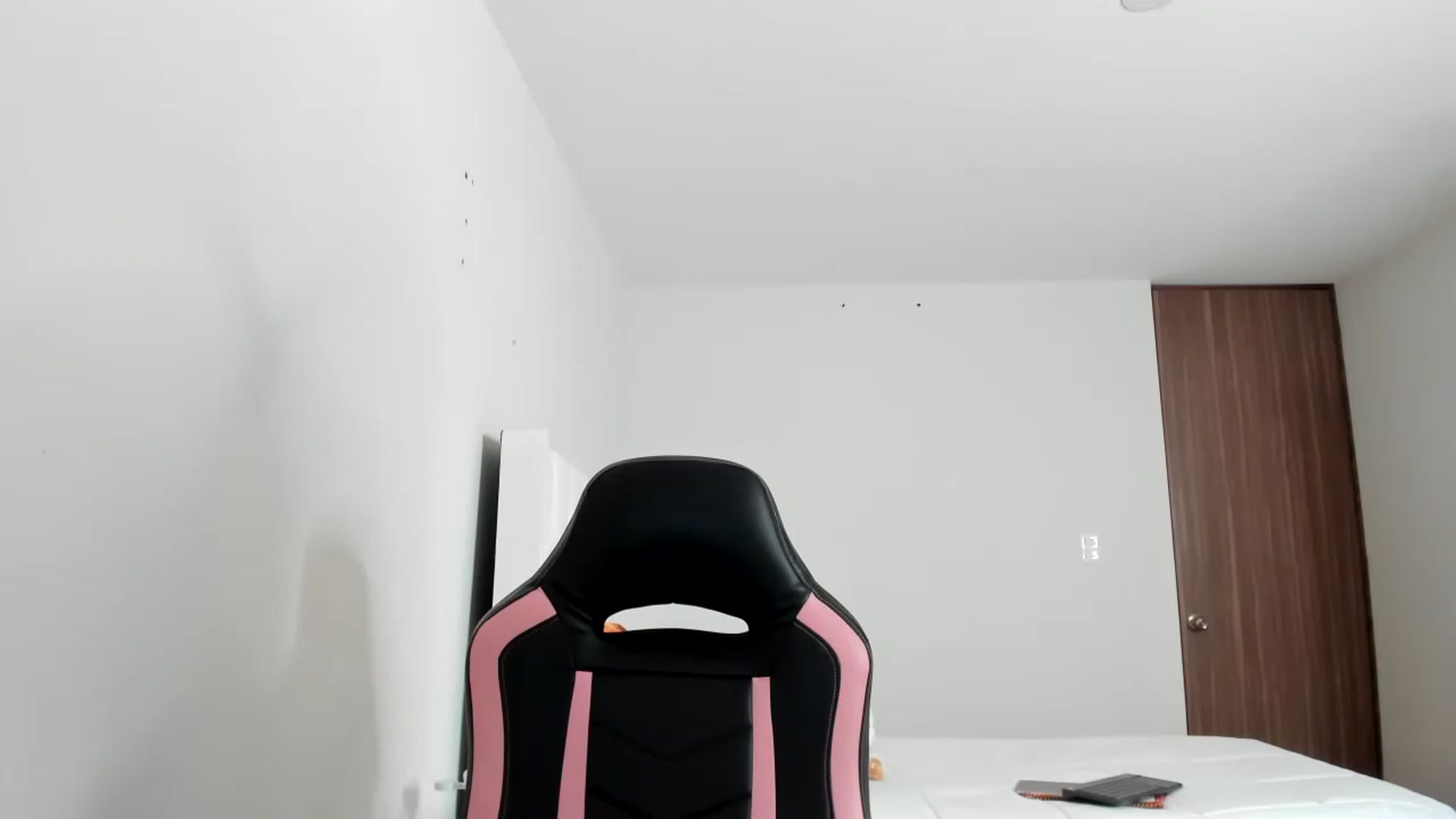 Gallery image thumbnail from Cherrycute666's myfreecams stream on, 02/24/2023, 03:52 image 18 of 20