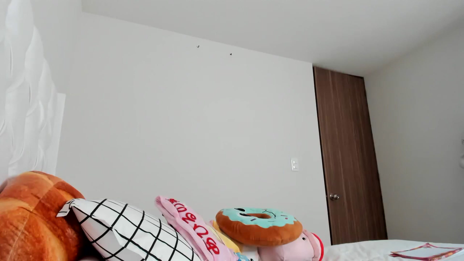 Gallery image thumbnail from Cherrycute666's myfreecams stream on, 02/24/2023, 06:11 image 12 of 20