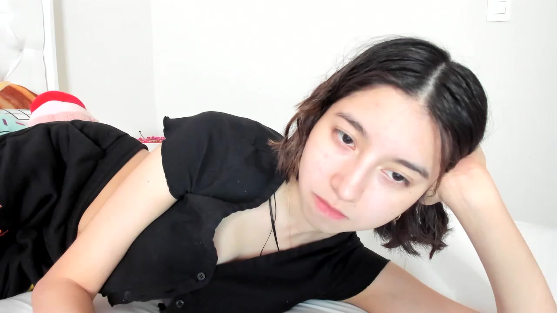 Gallery image thumbnail from Cherrycute666's myfreecams stream on, 02/24/2023, 11:12 image 5 of 20