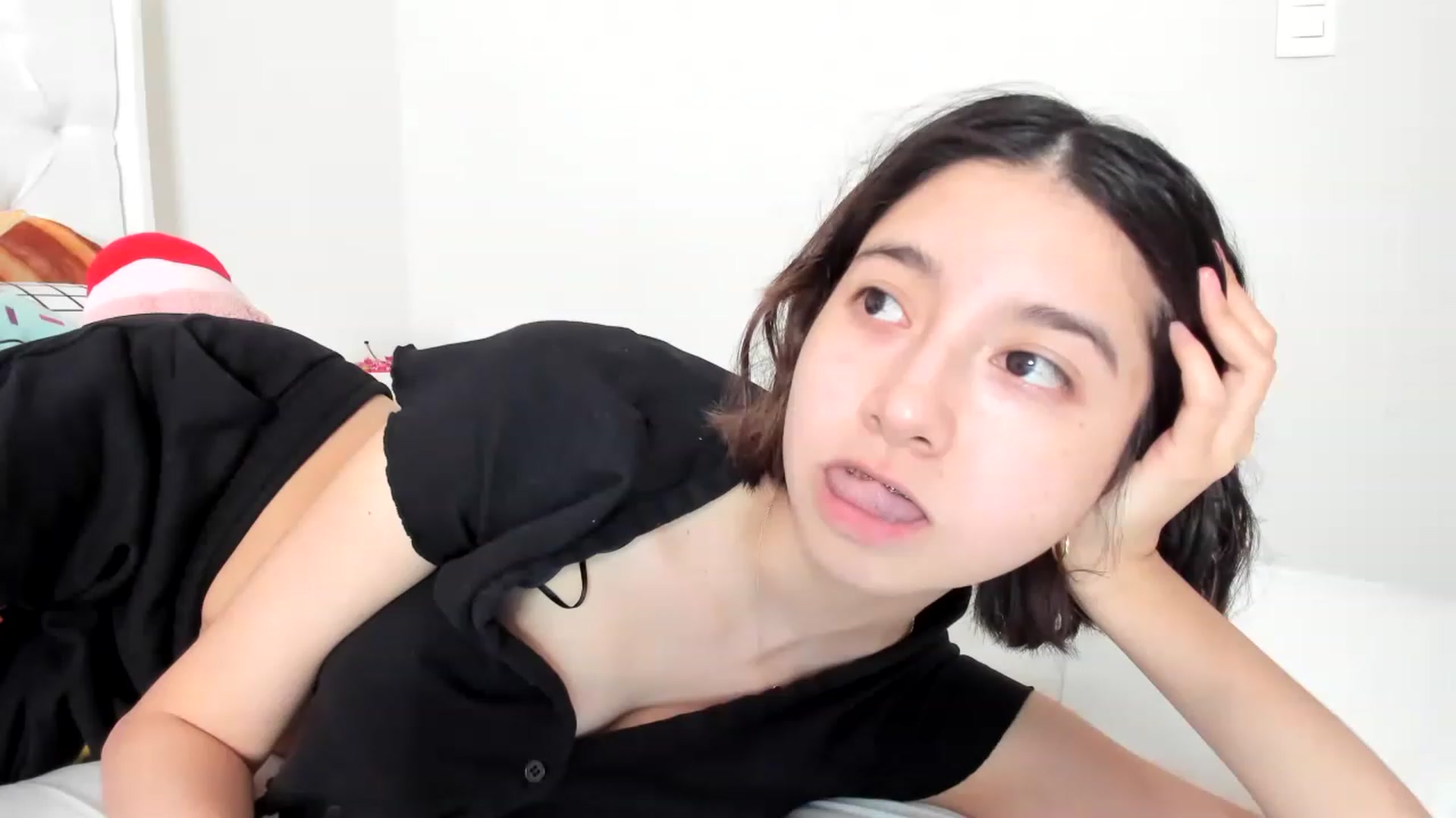 Gallery image thumbnail from Cherrycute666's myfreecams stream on, 02/24/2023, 11:12 image 9 of 20