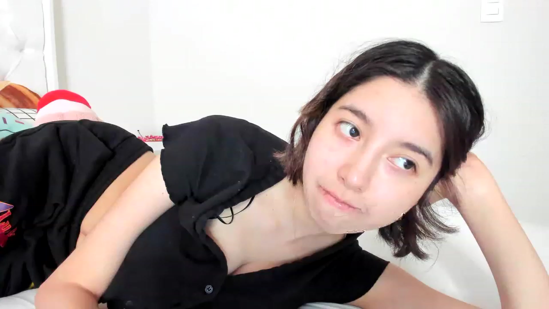 Gallery image thumbnail from Cherrycute666's myfreecams stream on, 02/24/2023, 11:12 image 10 of 20