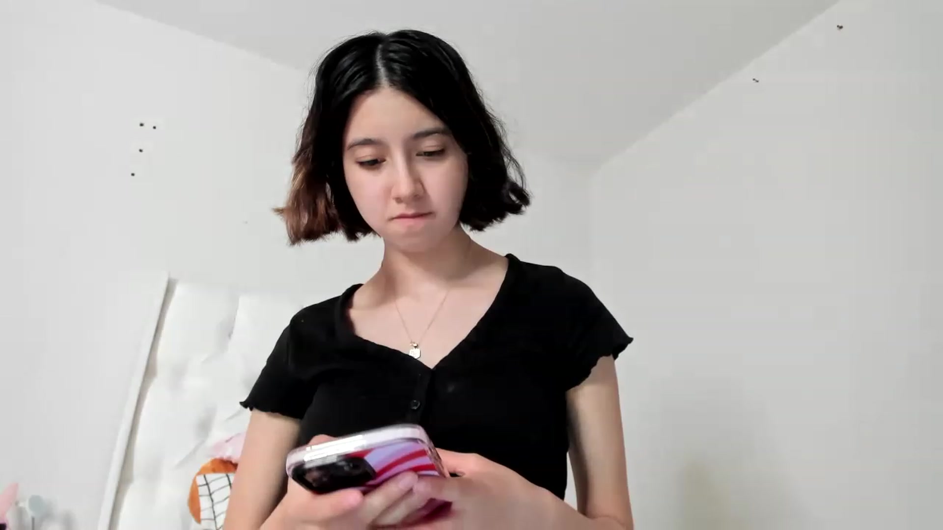 Gallery image thumbnail from Cherrycute666's myfreecams stream on, 02/24/2023, 11:28 image 10 of 20