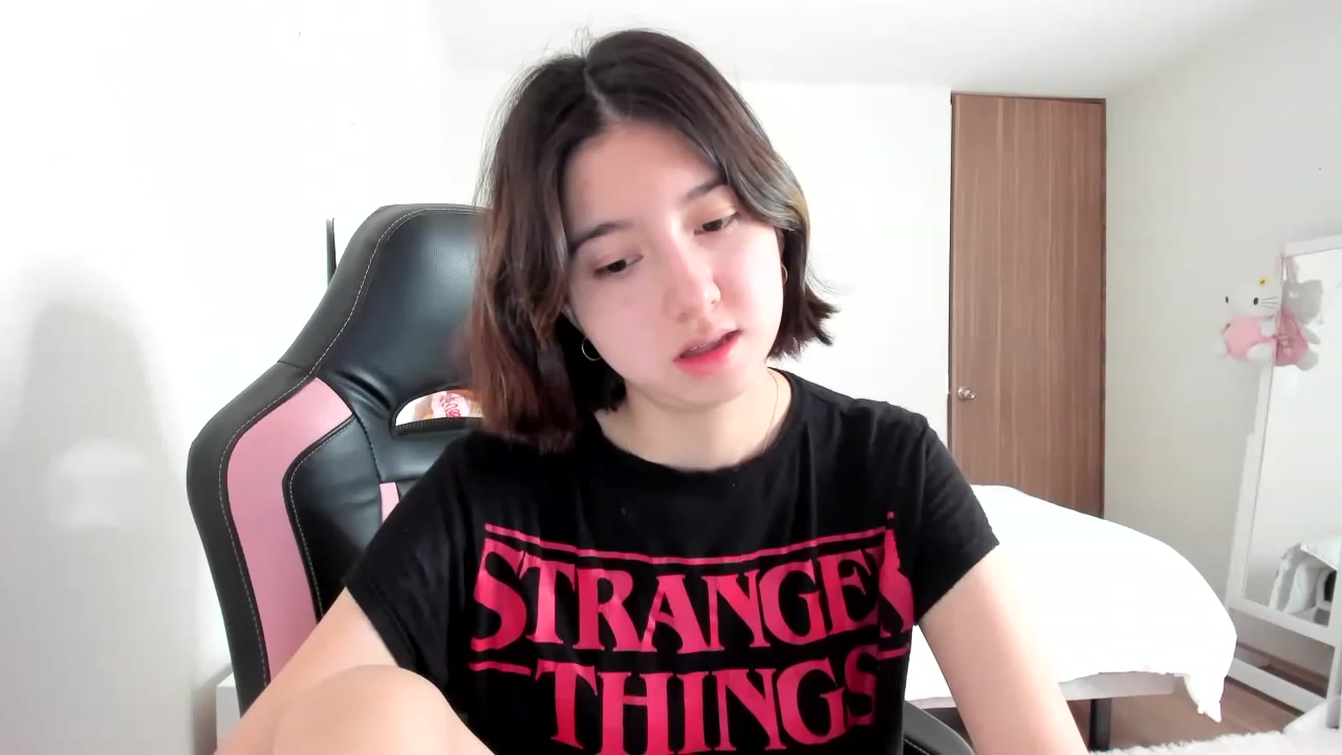 Gallery image thumbnail from Cherrycute666's myfreecams stream on, 02/24/2023, 21:35 image 4 of 20