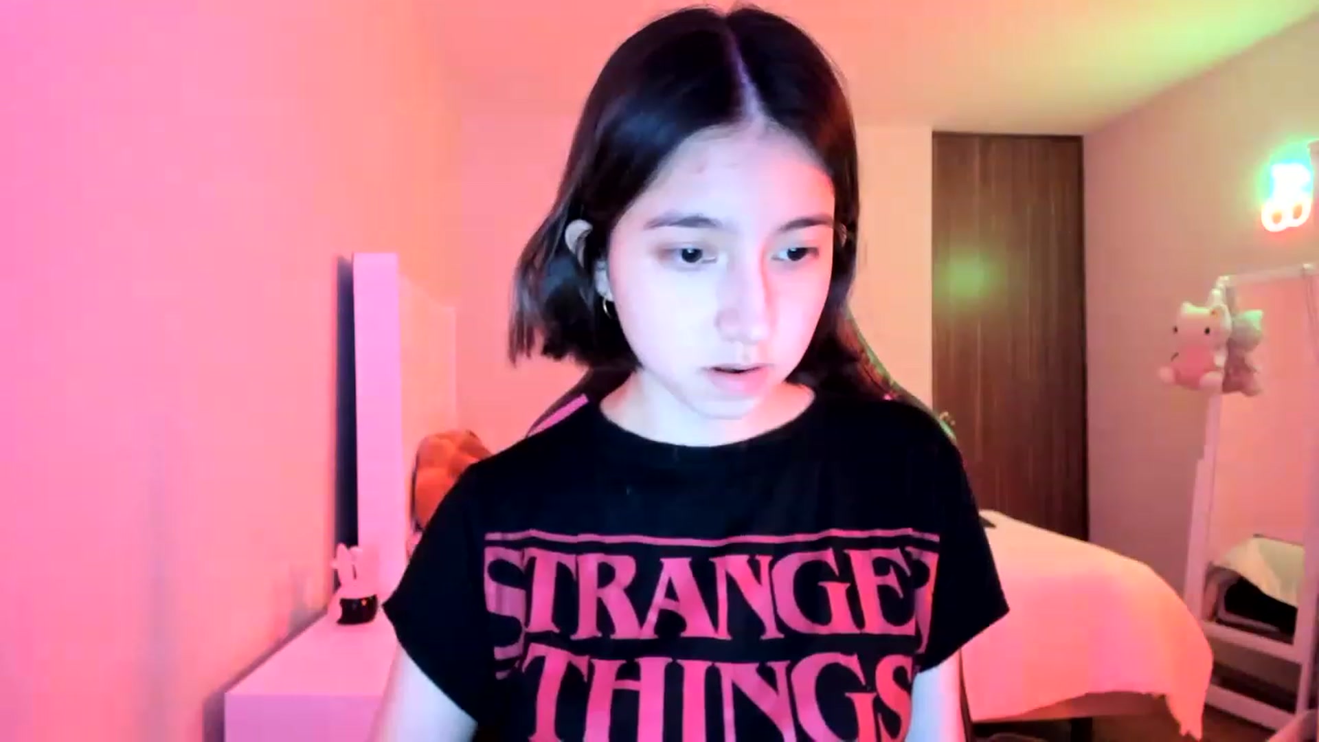 Gallery image thumbnail from Cherrycute666's myfreecams stream on, 02/25/2023, 08:46 image 6 of 20