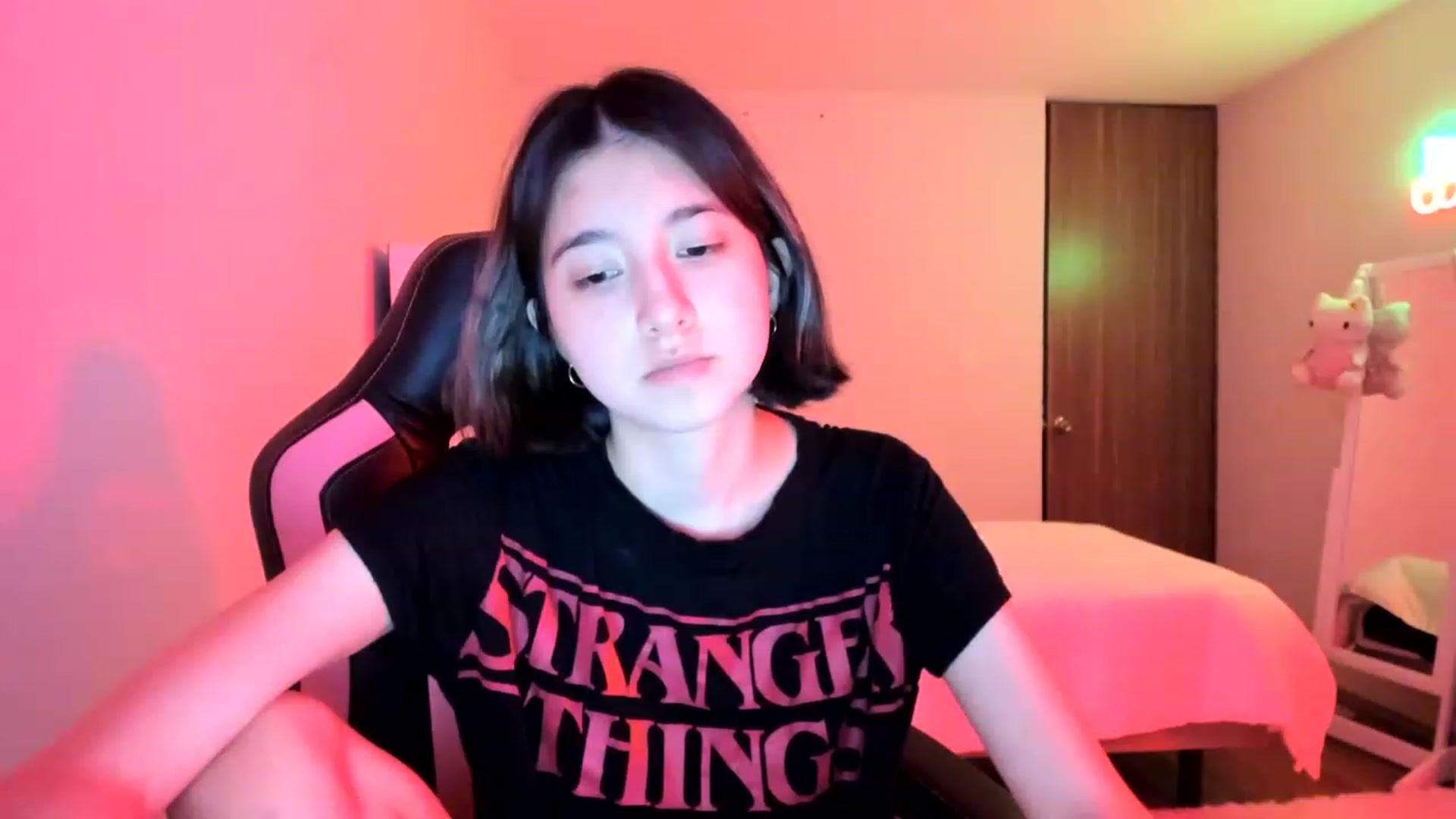 Gallery image thumbnail from Cherrycute666's myfreecams stream on, 02/25/2023, 14:08 image 10 of 20
