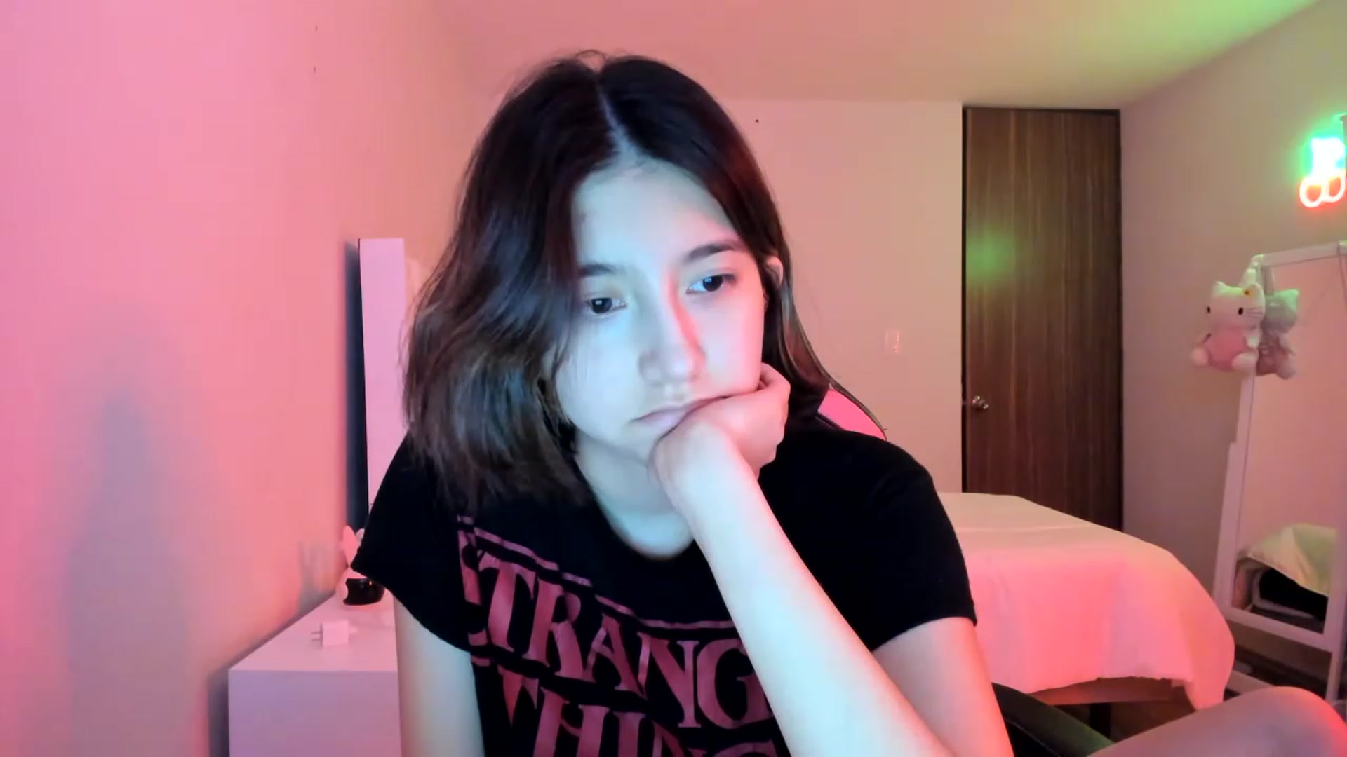 Gallery image thumbnail from Cherrycute666's myfreecams stream on, 02/25/2023, 14:08 image 12 of 20