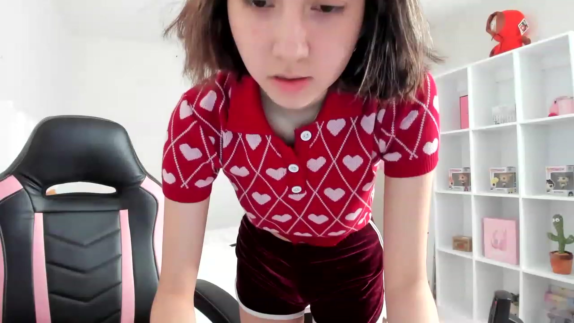 Gallery image thumbnail from Cherrycute666's myfreecams stream on, 02/26/2023, 24:41 image 17 of 20