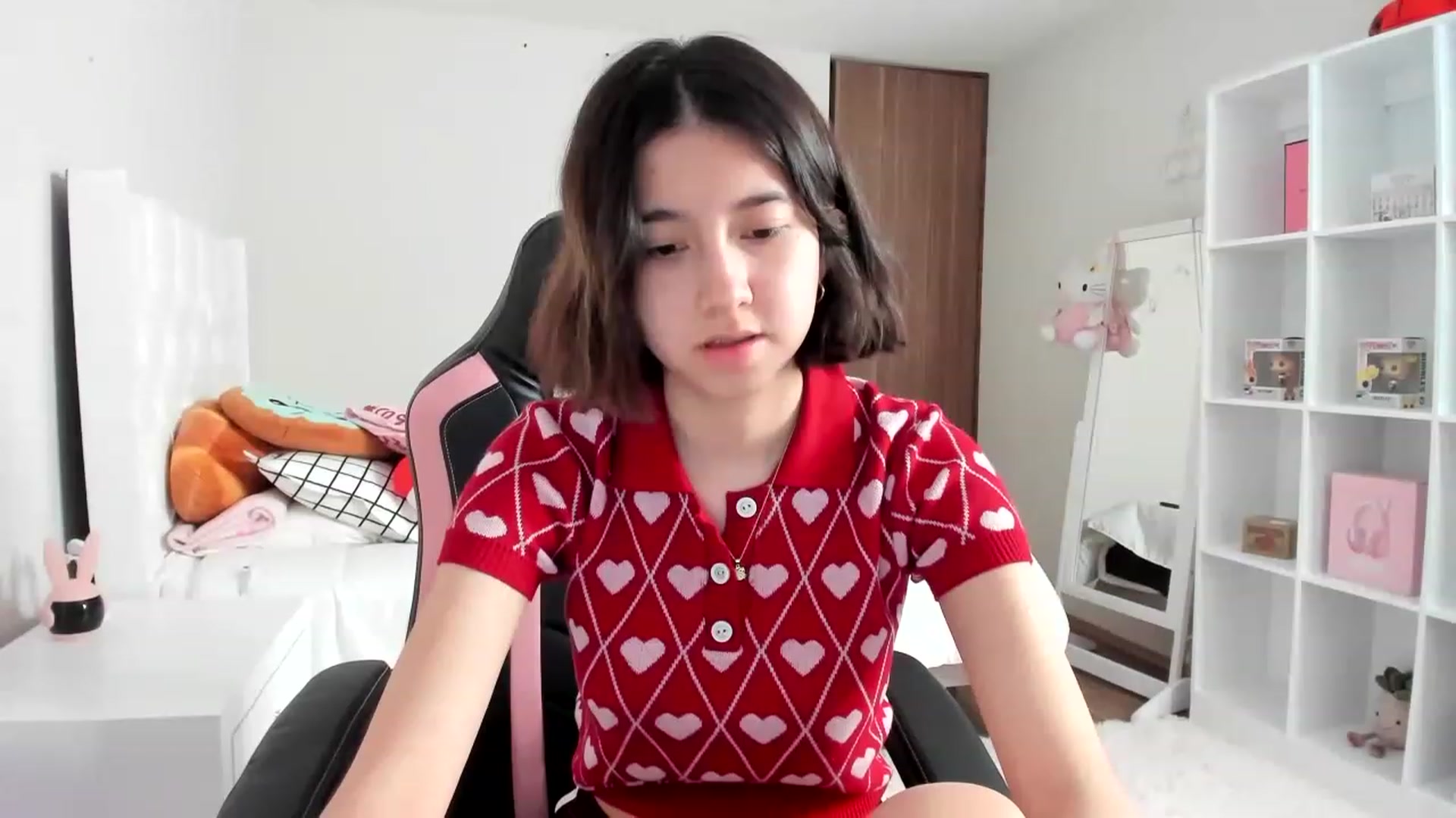 Gallery image thumbnail from Cherrycute666's myfreecams stream on, 02/26/2023, 24:41 image 20 of 20