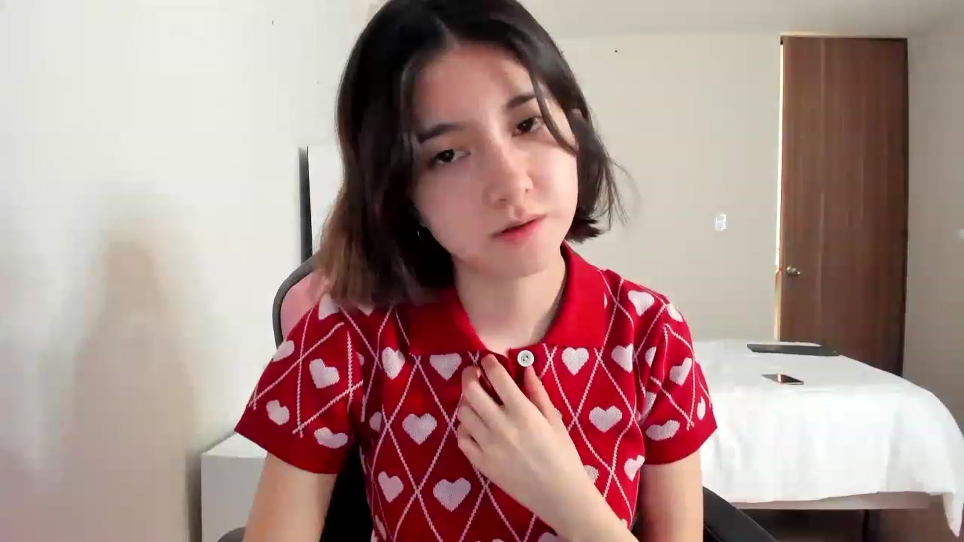 Gallery image thumbnail from Cherrycute666's myfreecams stream on, 02/26/2023, 24:41 image 9 of 20